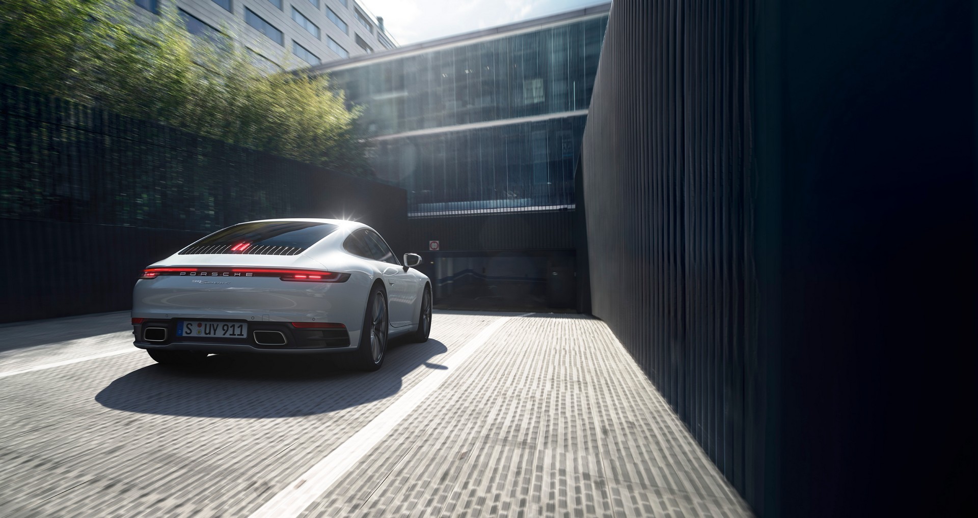 2020 Porsche 911 Carrera 4 Coupe & Cabrio Promise All Weather Enjoyment