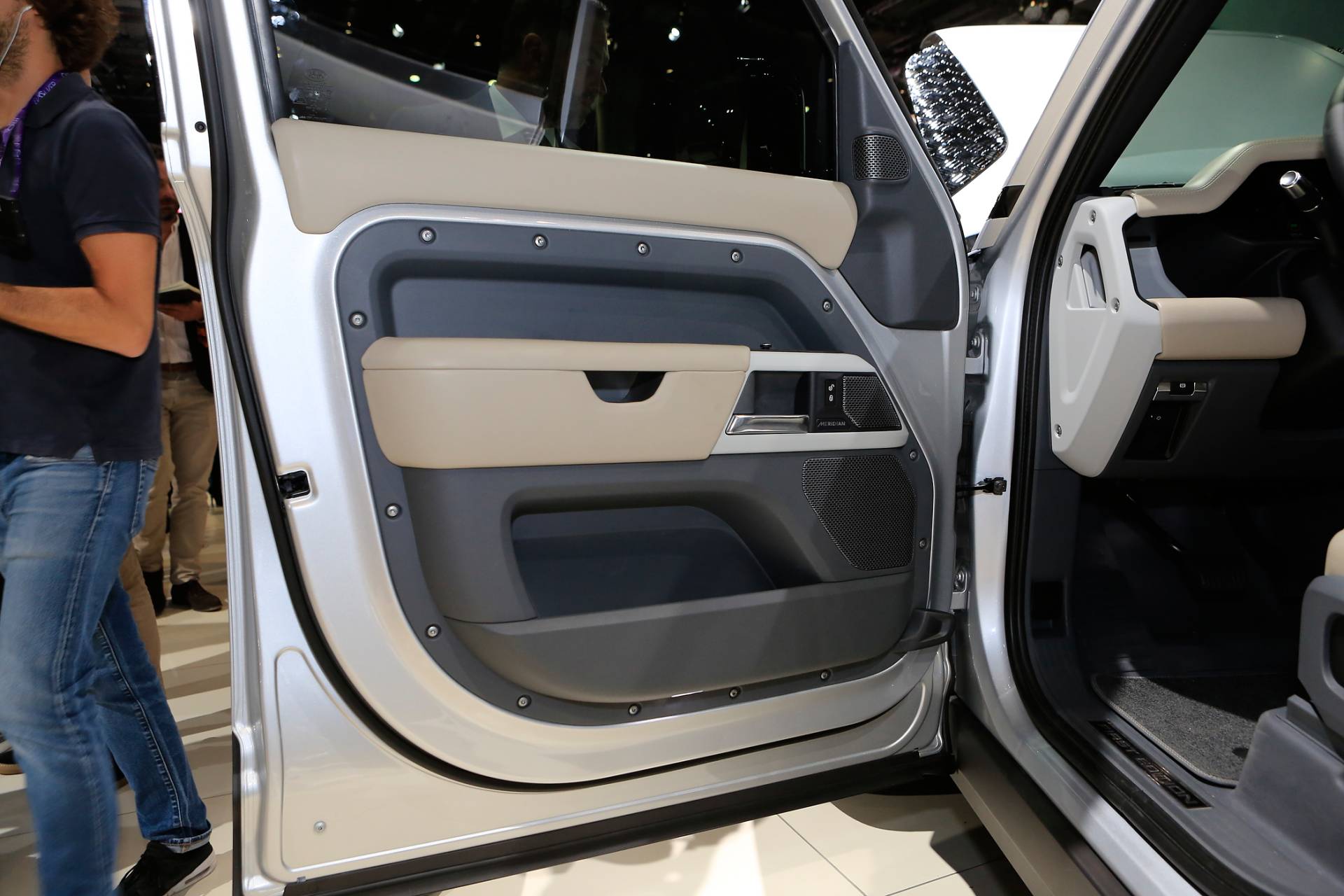 2020 Land Rover Defender Yours From $50,925 In The U.S., £45,240 In Britain