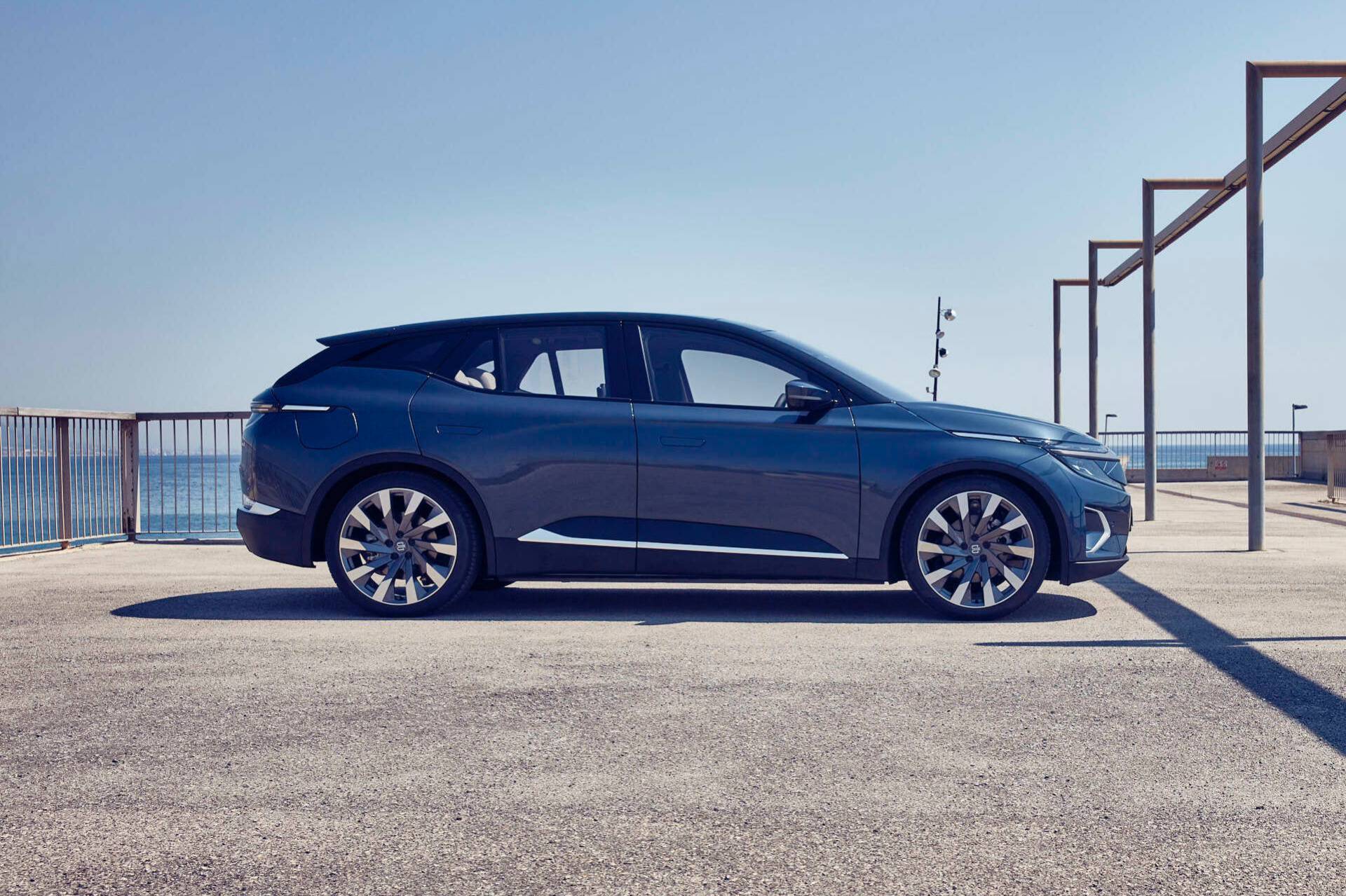 Production Byton M-Byte EV Retains Ginormous 48-Inch Digital Dash, Starts At €45,000