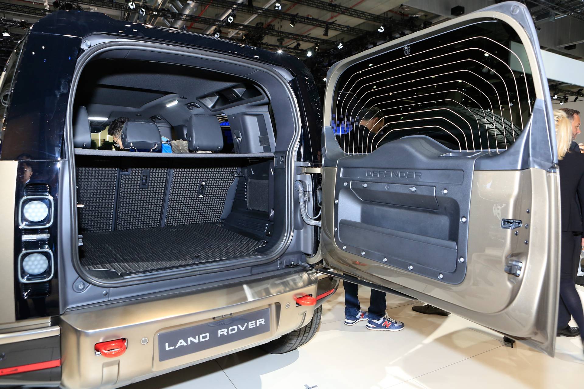 2020 Land Rover Defender Yours From $50,925 In The U.S., £45,240 In Britain