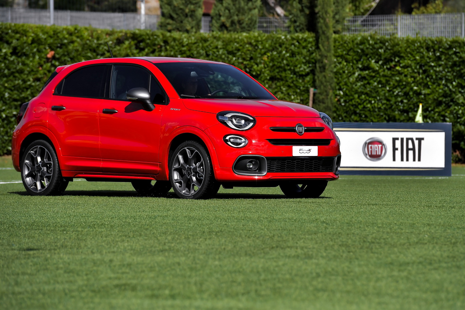 New, Range-Topping Fiat 500X Sport Offers Better Handling And Sharper Looks