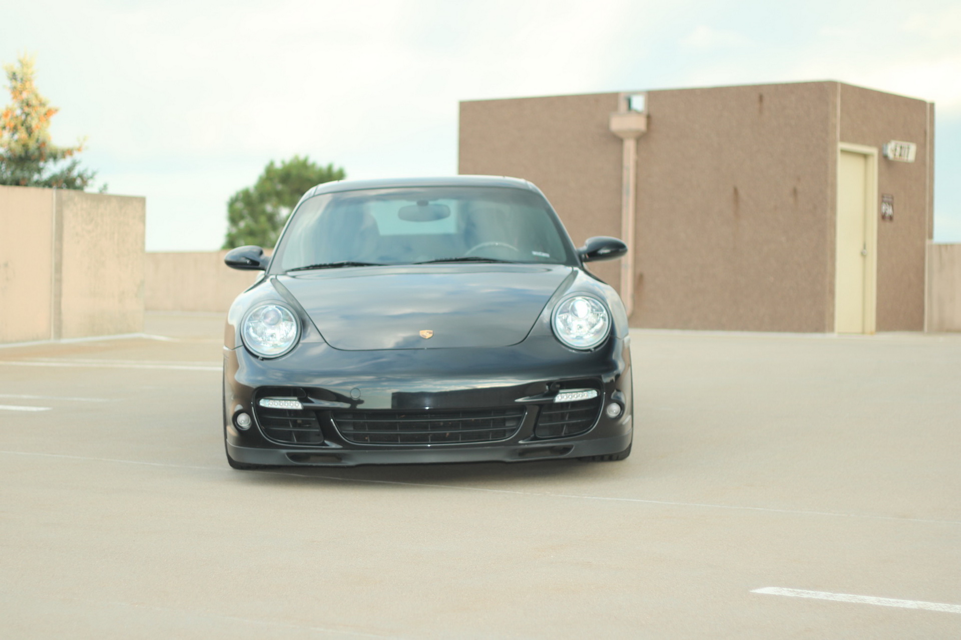 2007 Porsche 911 Turbo Wants To Entice You With Its 6-Speed Manual And Carbon Package