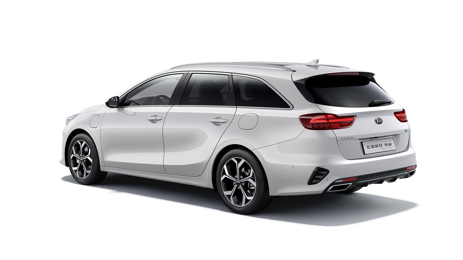 Kia XCeed And Ceed Sportswagon Gain New Plug-In Hybrid Powertrain