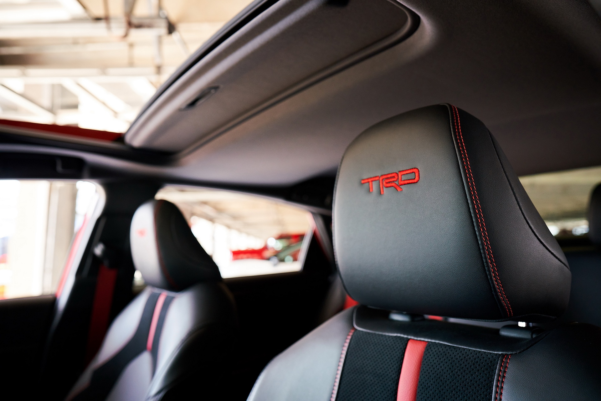 Toyota Details Sporty-Looking Camry And Avalon TRD