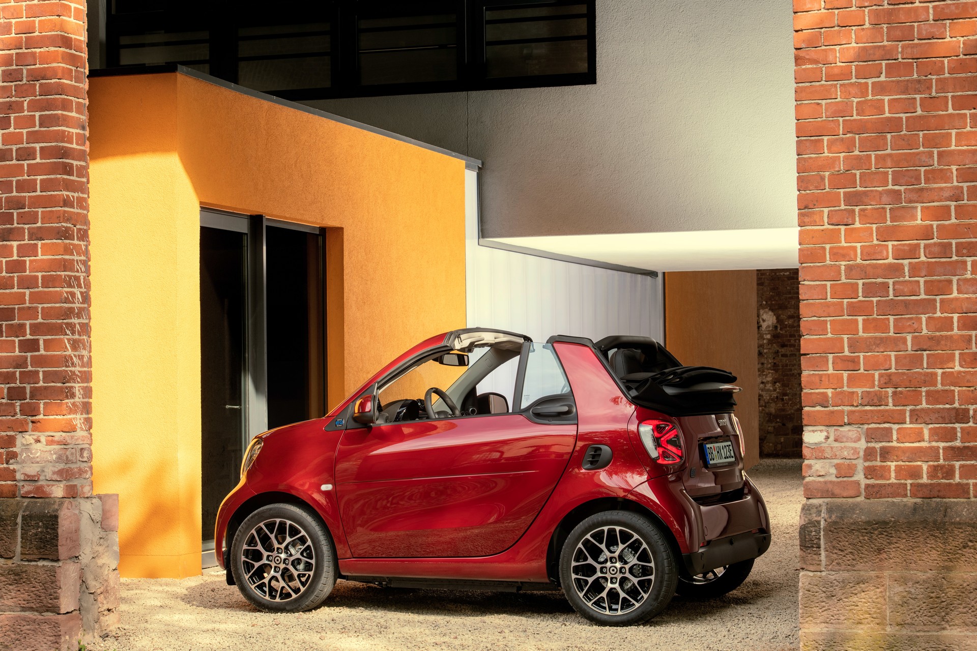 2020 Smart EQ ForTwo And ForFour Revealed With New Looks, Same Dismal Powertrain