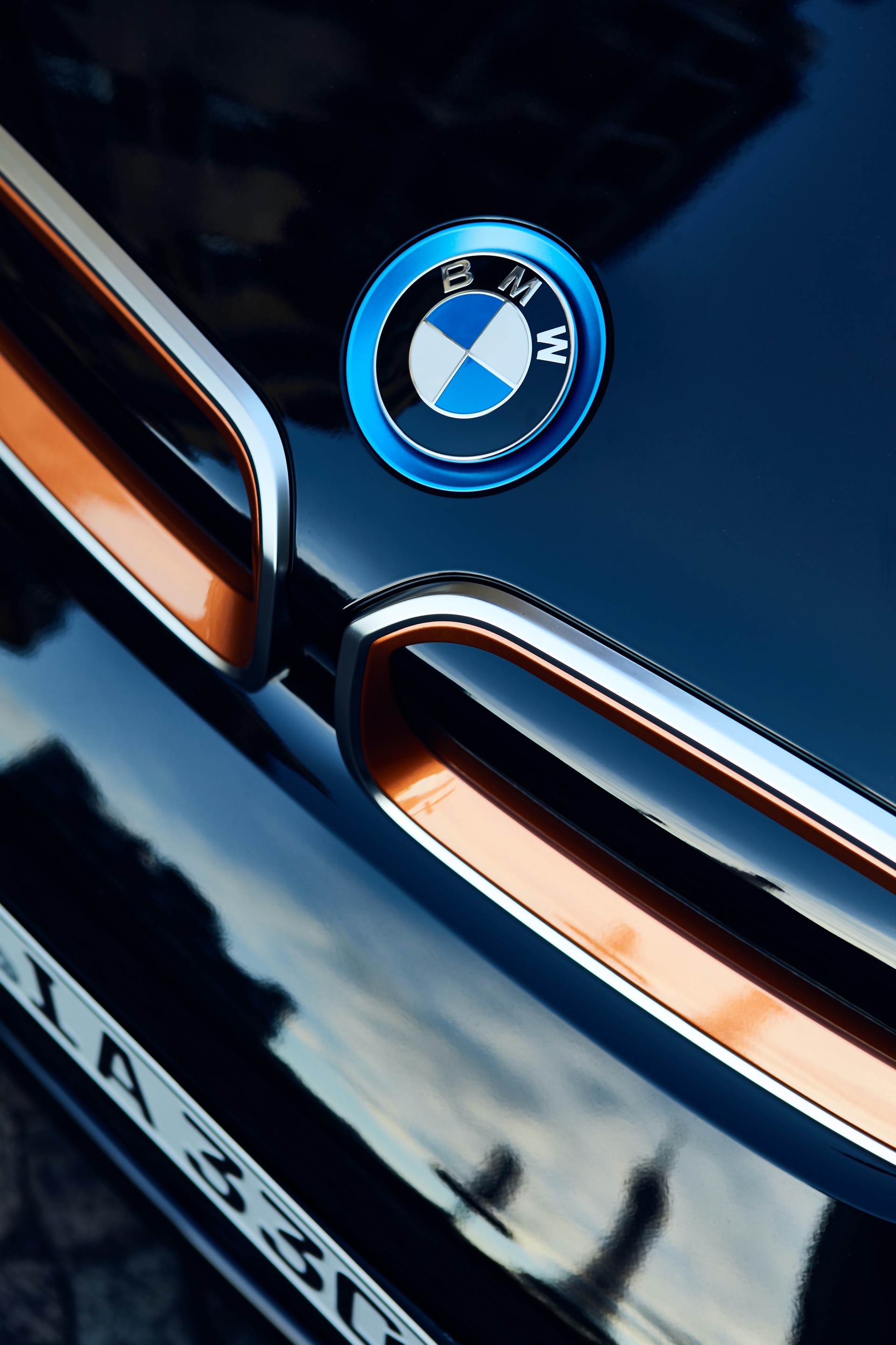 BMW i3s Edition RoadStyle And i8 Ultimate Sophisto Edition Keep The Hybrids Fresh