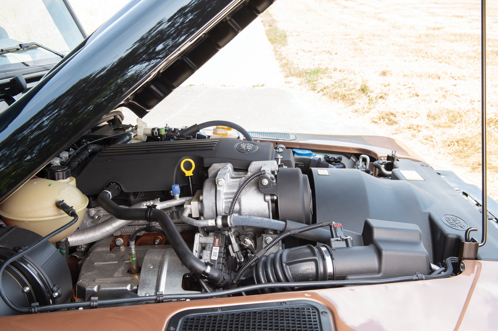 This Brand New 2016 Defender 90 Autobiography Or The Truly New 2020 Defender?