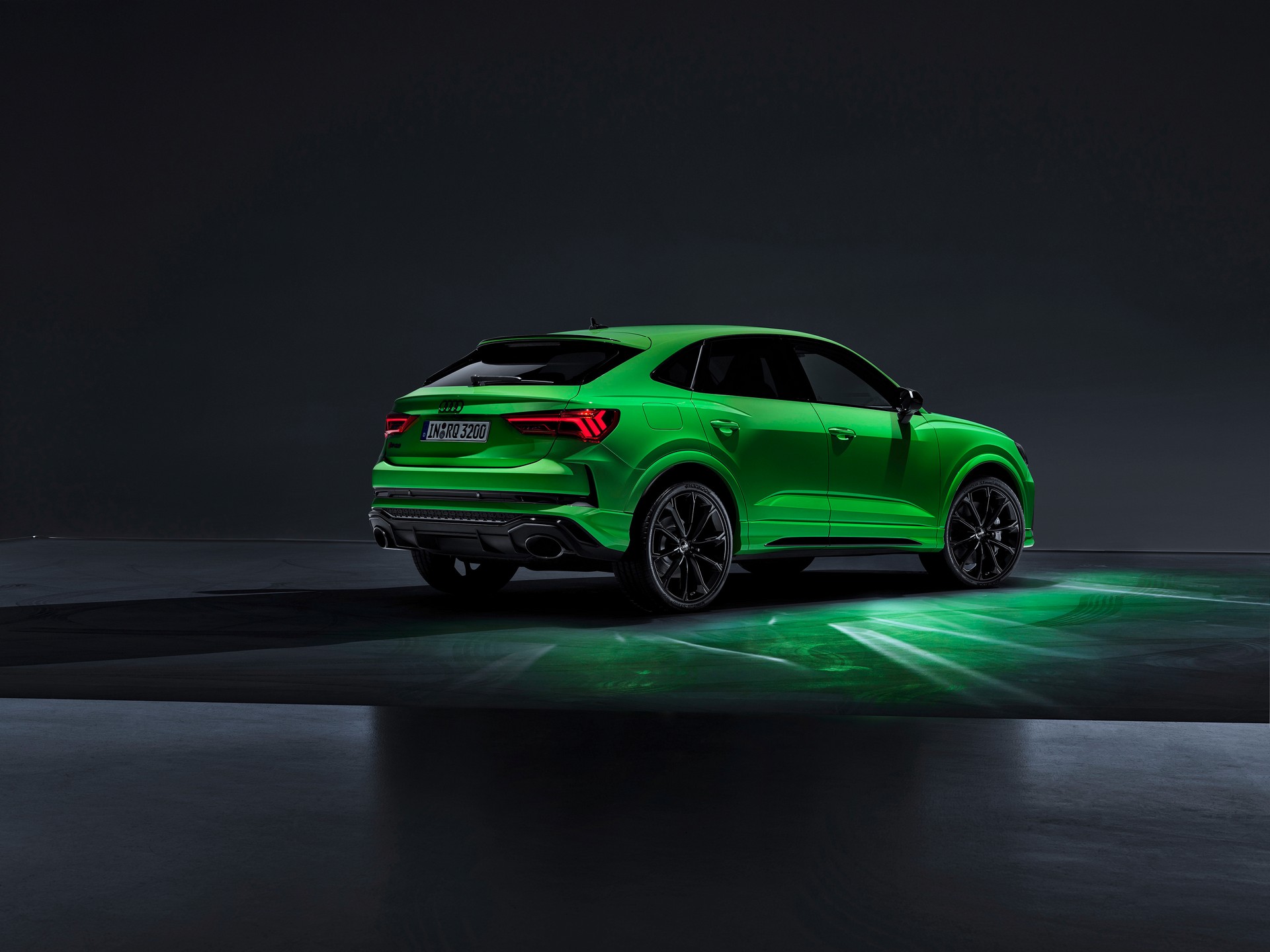 Audi RS Q3 And RS Q3 Sportback Debut With 395 HP