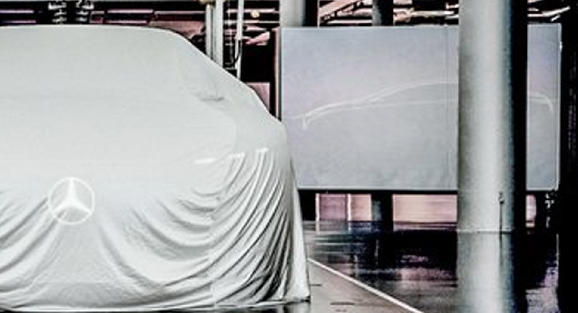 New Mercedes-Benz EQS Study Reveals Futuristic, Lounge-Like Interior