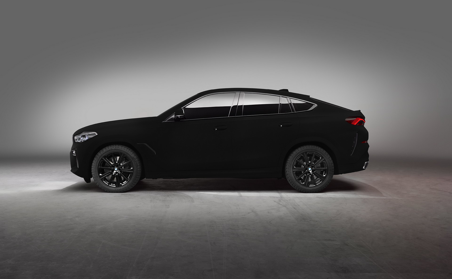 Can You See It? BMW X6 Vantablack’s Boasts The World’s Blackest Black Paint