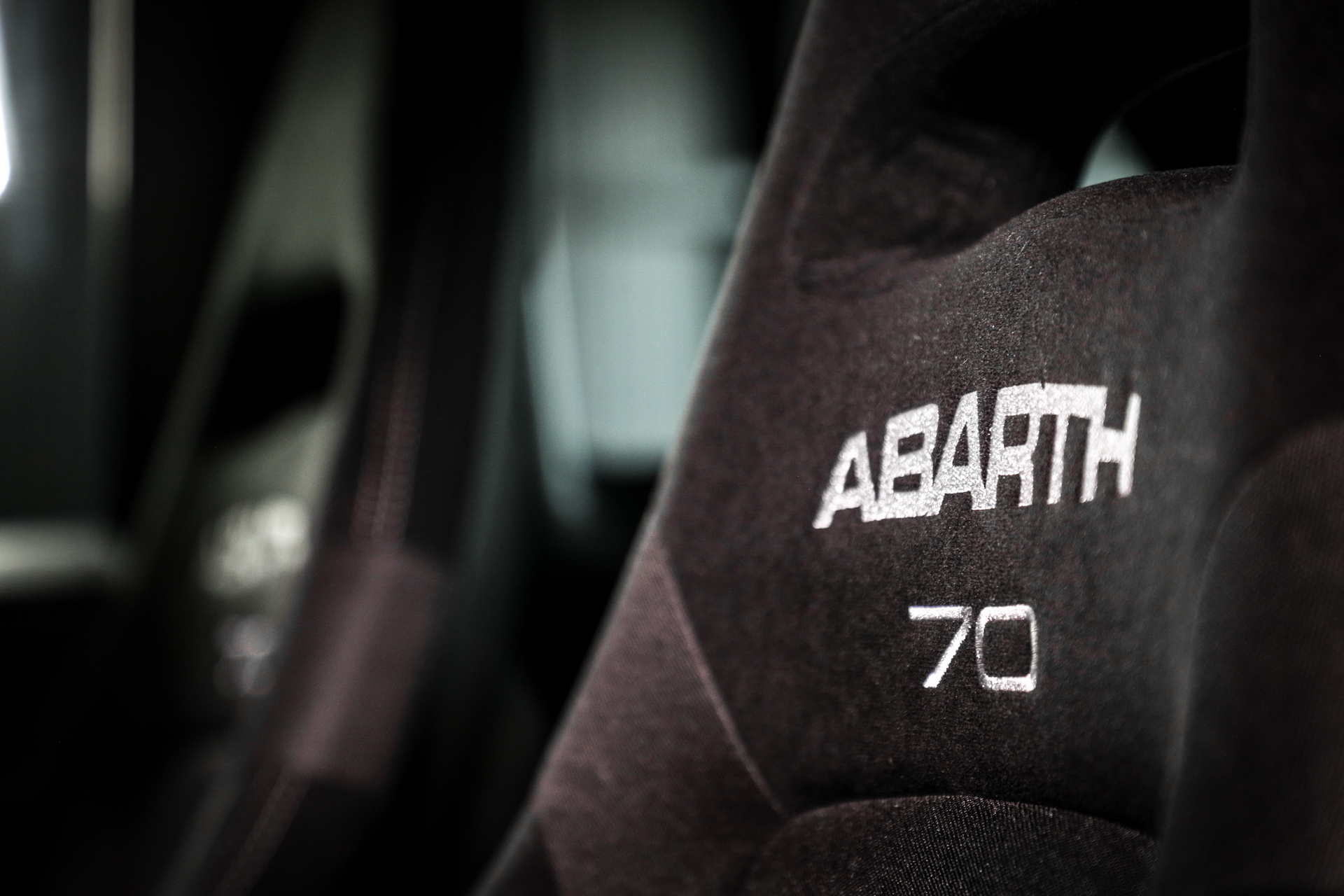 New Abarth 595 Pista Packs 165 PS In A More Focused Chassis