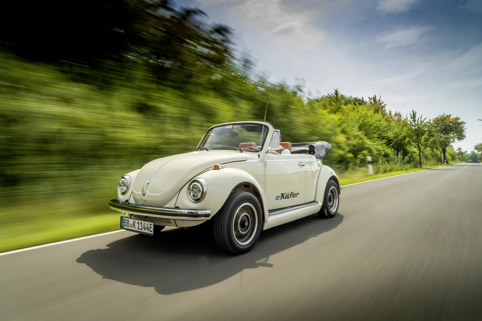 VW e-Up!, e-Beetle Go Racing In Inaugural Mille Miglia Green