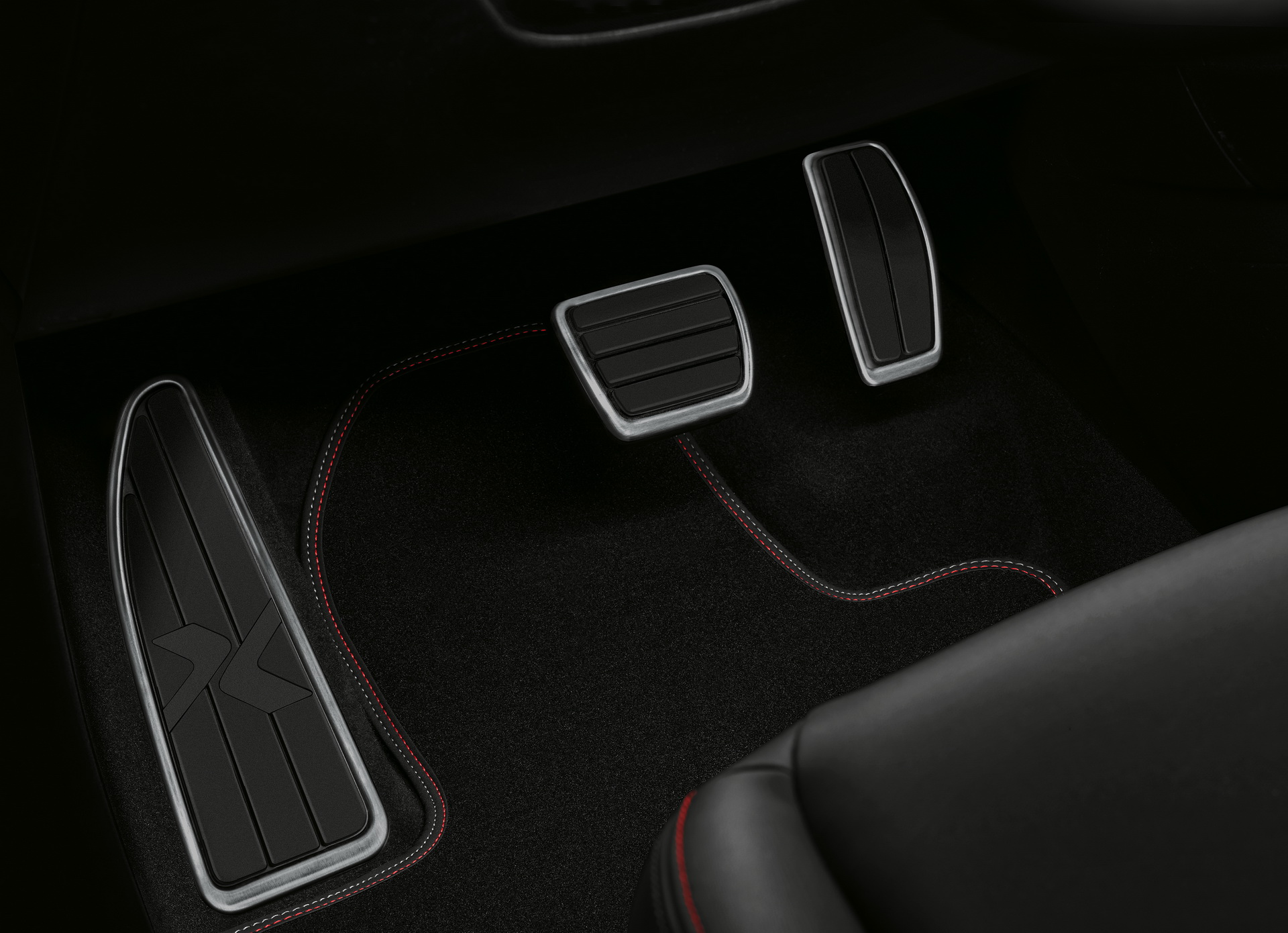 New, Range-Topping Fiat 500X Sport Offers Better Handling And Sharper Looks