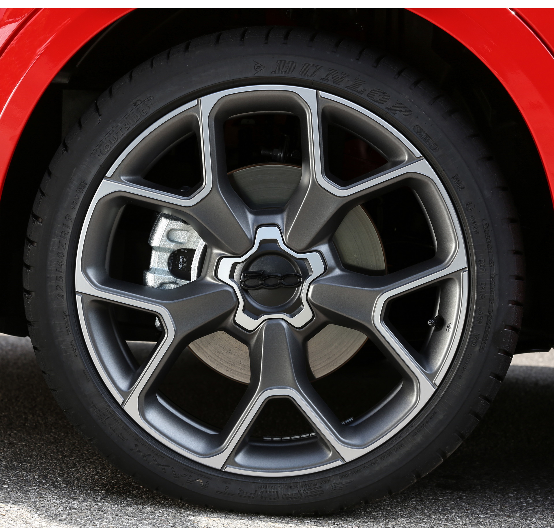 New, Range-Topping Fiat 500X Sport Offers Better Handling And Sharper Looks