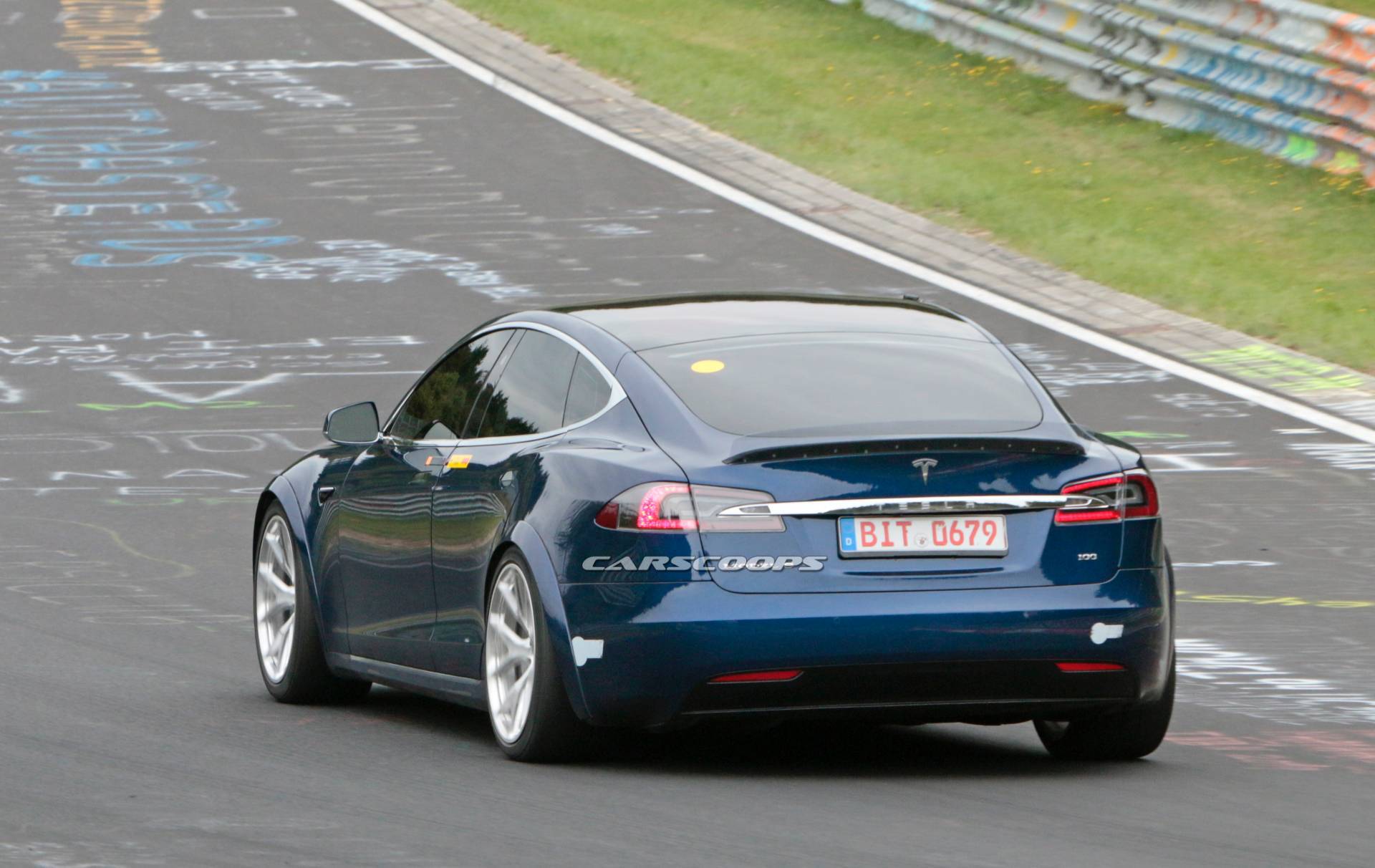 Tesla Model S Prototype Allegedly Demolishes Porsche Taycan’s ‘Ring Lap Record