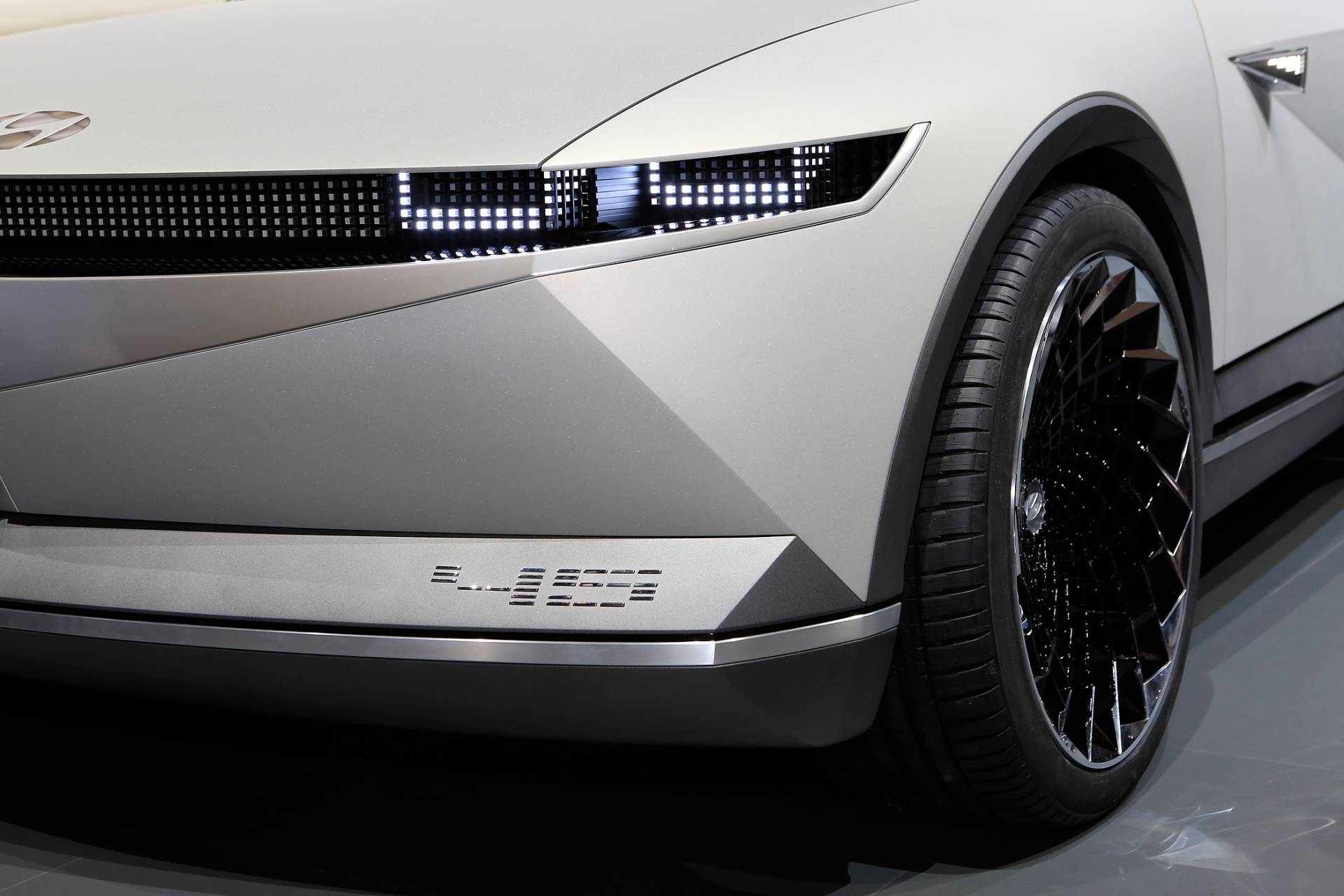 Hyundai 45 EV Concept Finds Inspiration In The Past For The Design Of Upcoming EVs