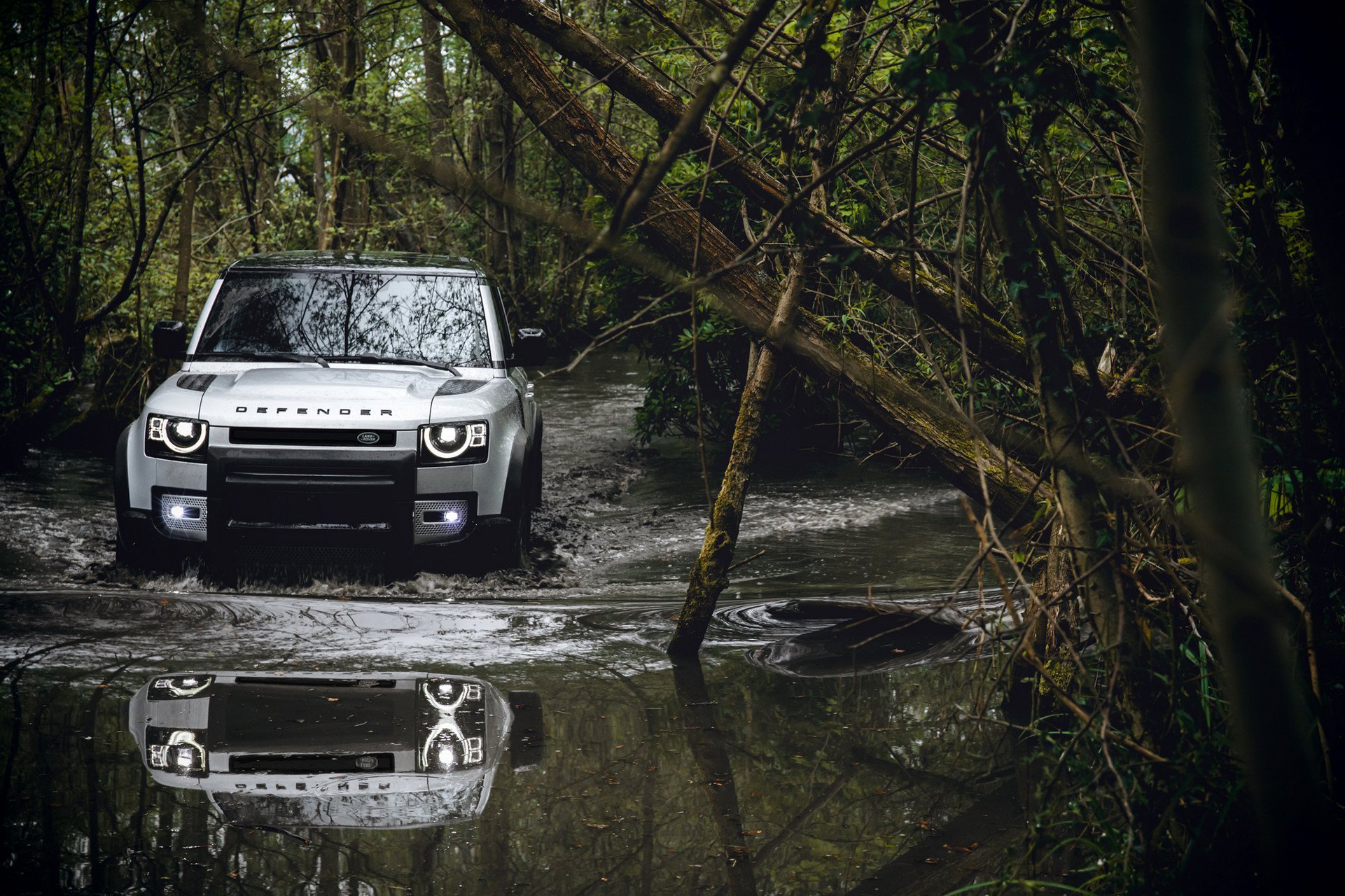 Land Rover Is Obsessed With Improving Reliability Of Its Tech