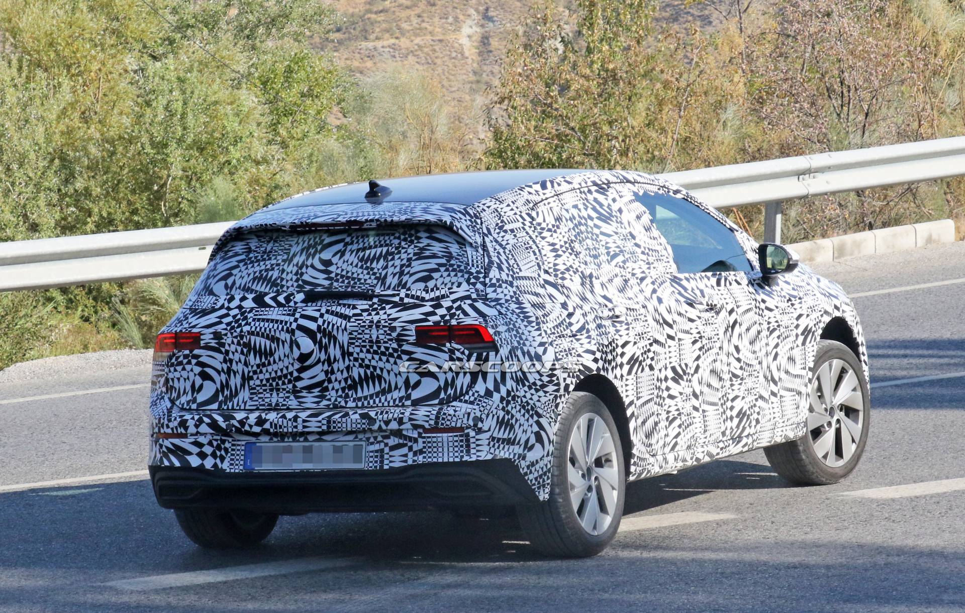 2020 VW Golf GTE Coming As The Fuel Efficient Fast Hatch For TDI Haters