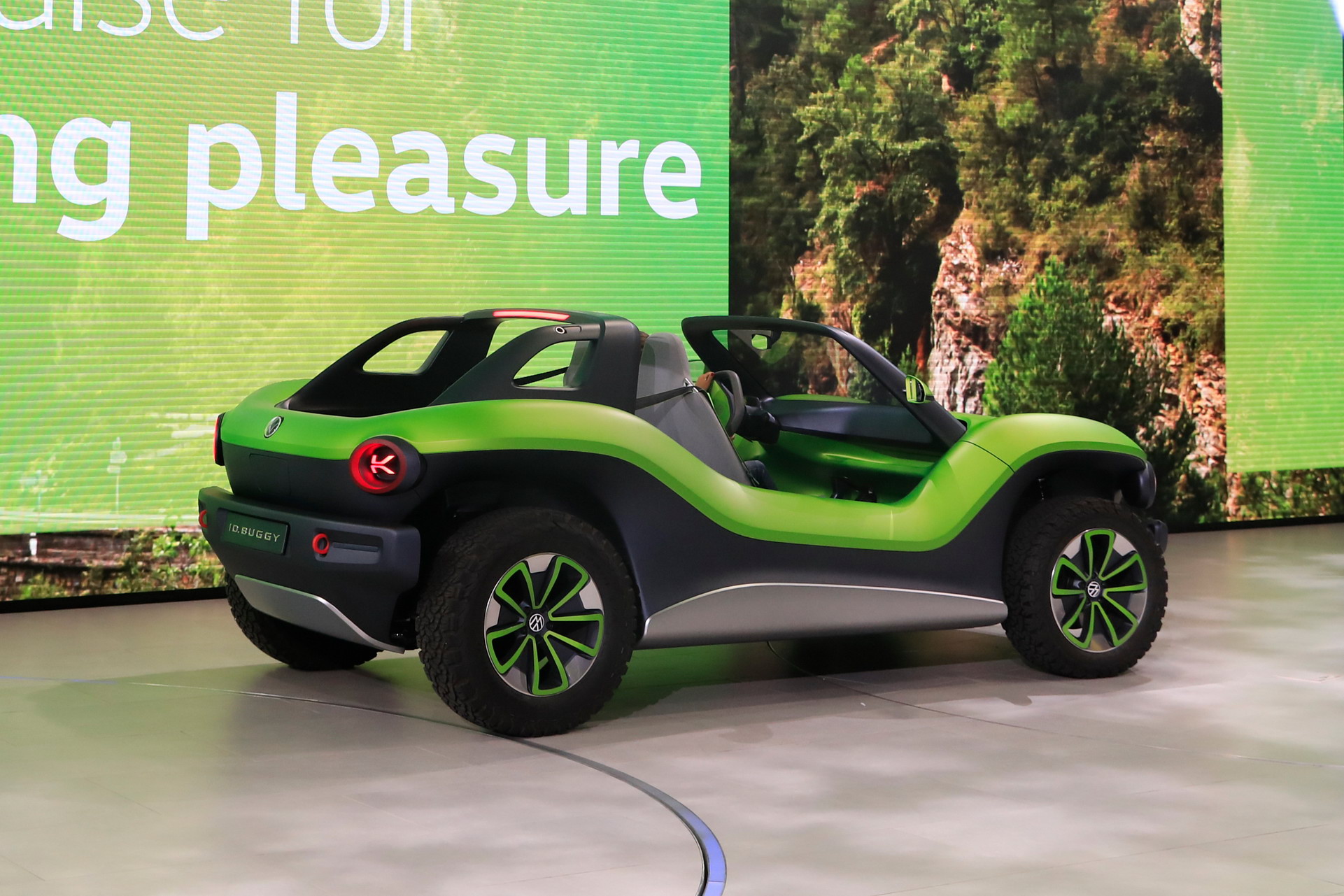 New VW ID.3 Wants To Become The Golf Of Electric Vehicles