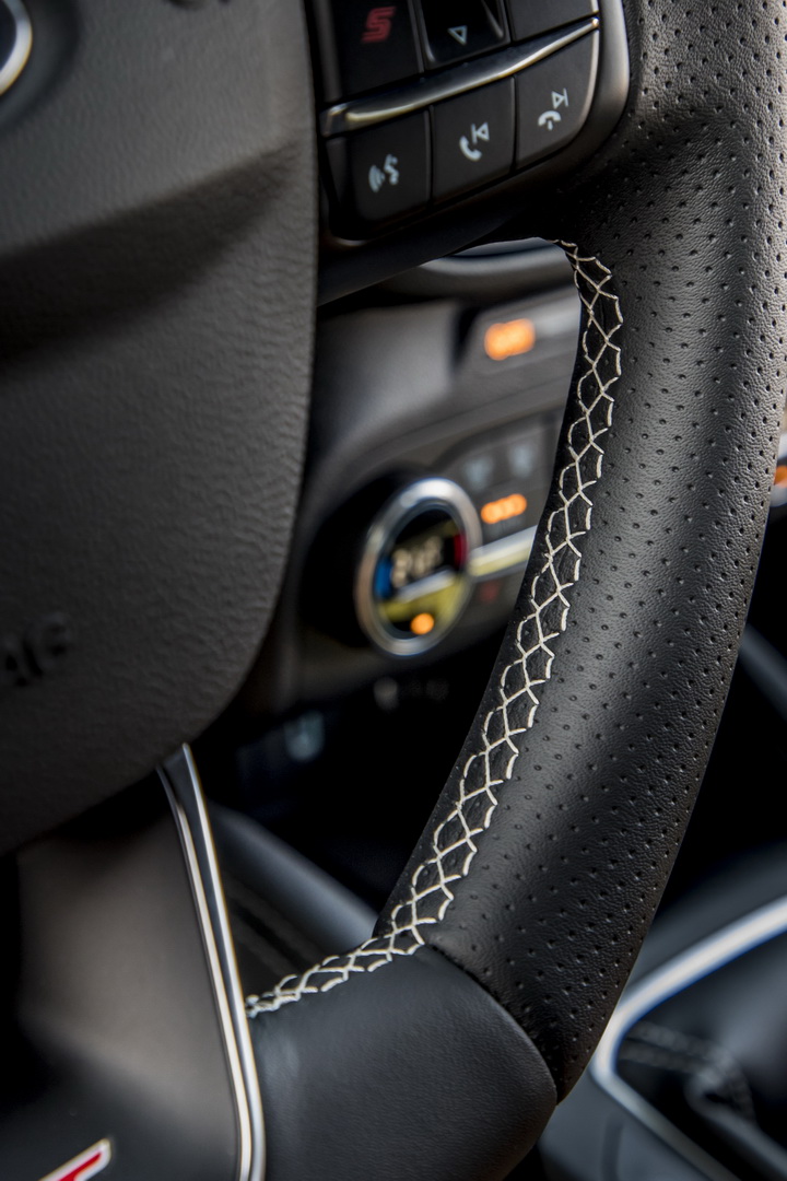 2020 Ford Focus ST Heads Down Under With 276 HP Petrol Four, AUD $44,690 Starting Price