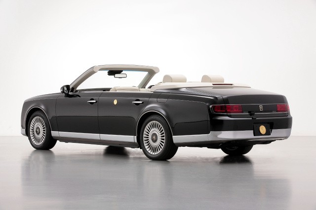 Toyota Century Convertible Bows At Emperor Naruhito’s Coronation Ceremony