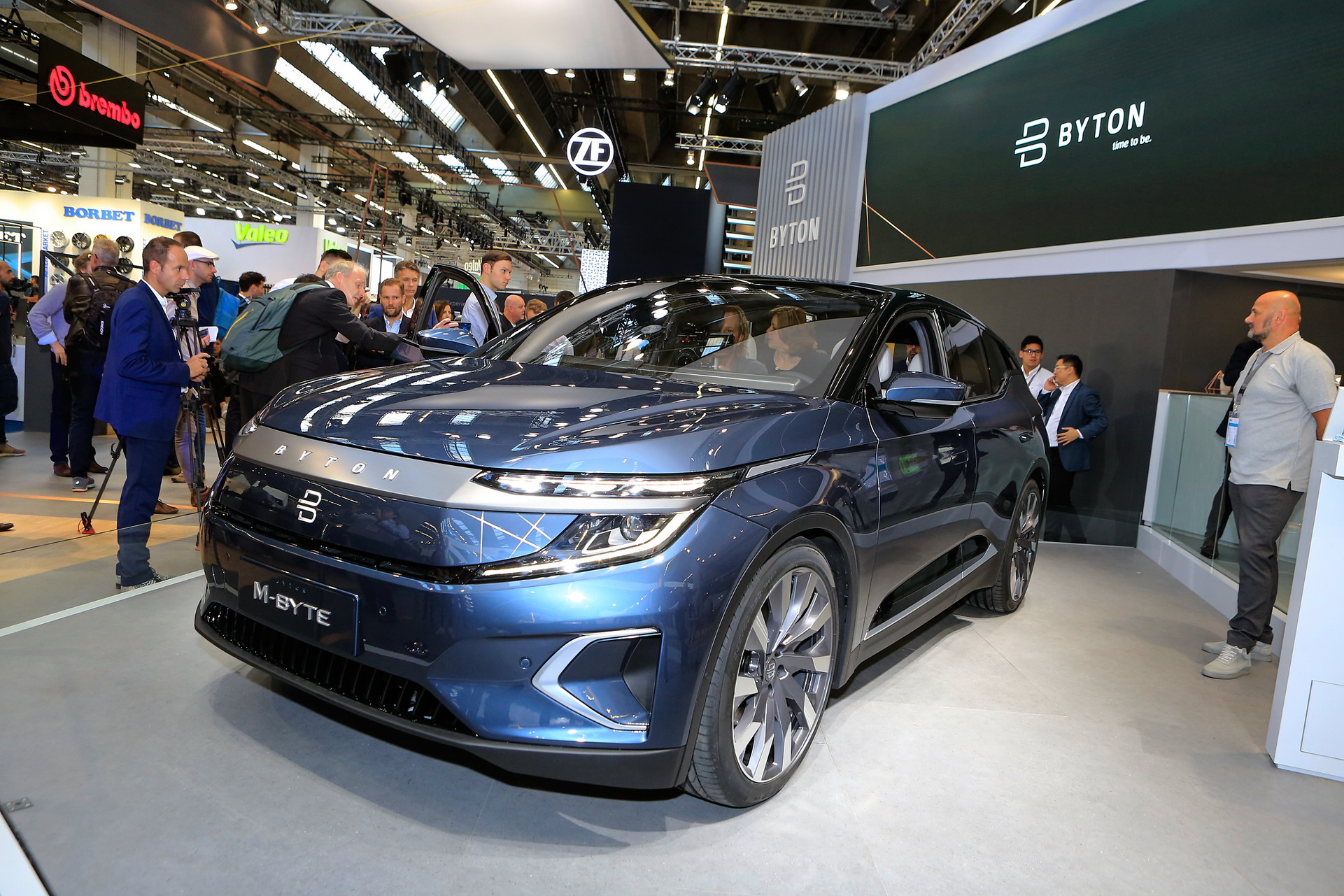 Production Byton M-Byte EV Retains Ginormous 48-Inch Digital Dash, Starts At €45,000