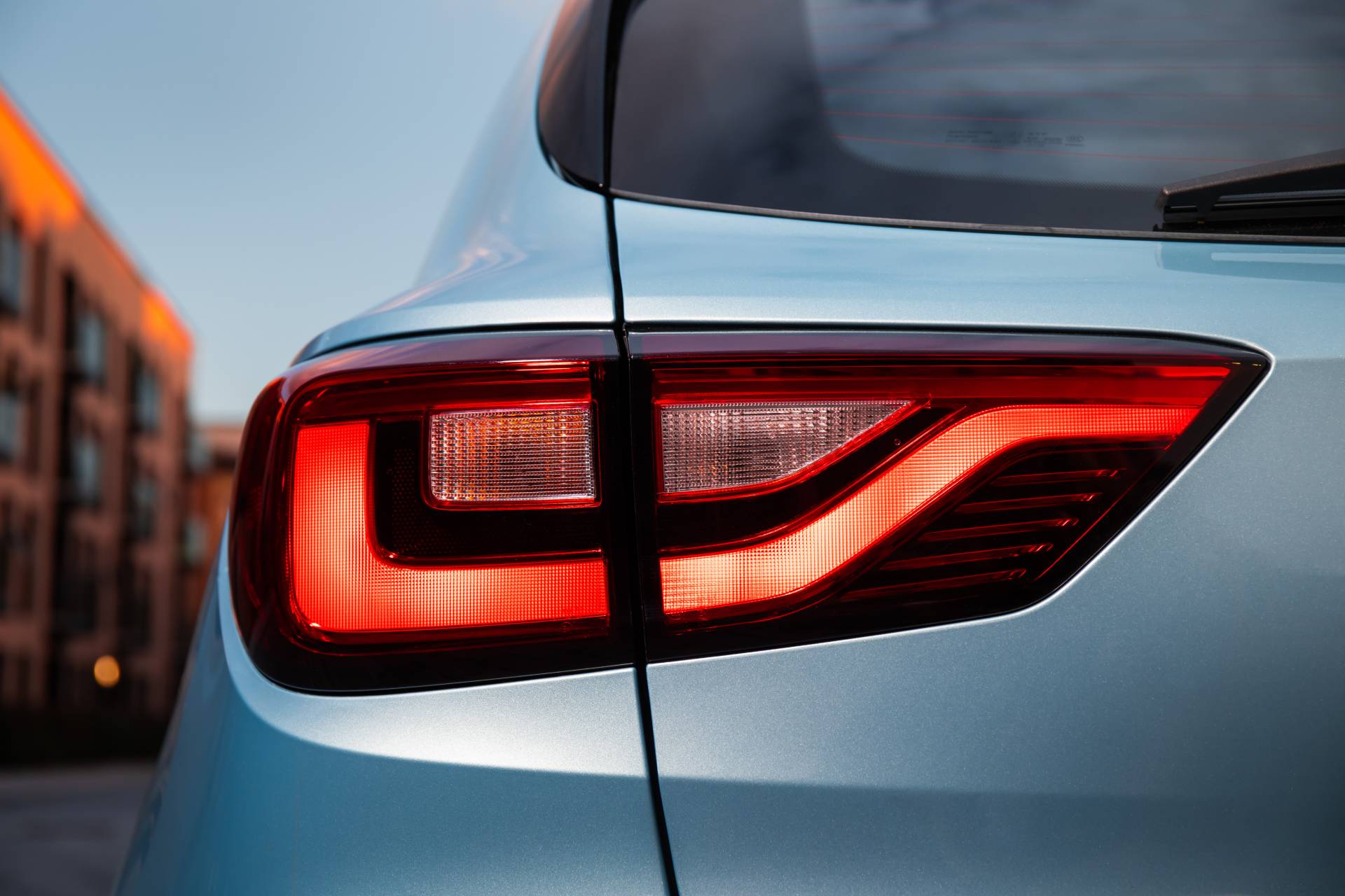 MG Racks Up 2,000 Orders For ZS EV, Extends Discounts To Next 1,000 Buyers