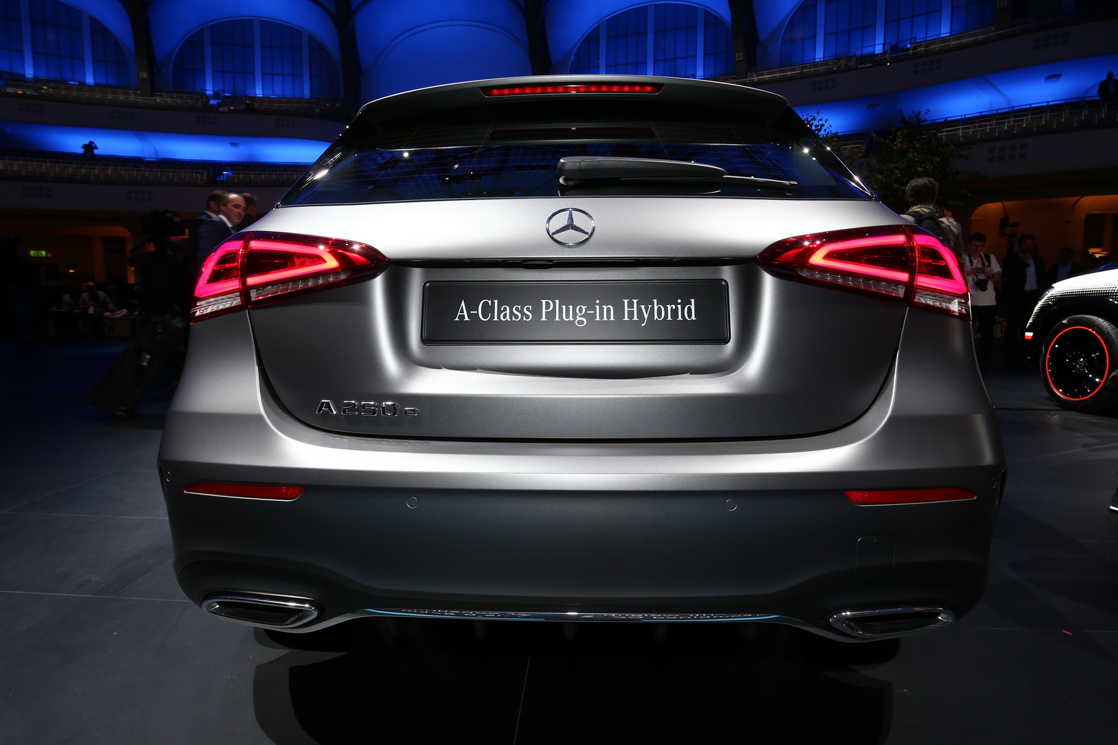 2020 Mercedes-Benz A250e And B250e Plug Into The Heart Of The Compact Segment