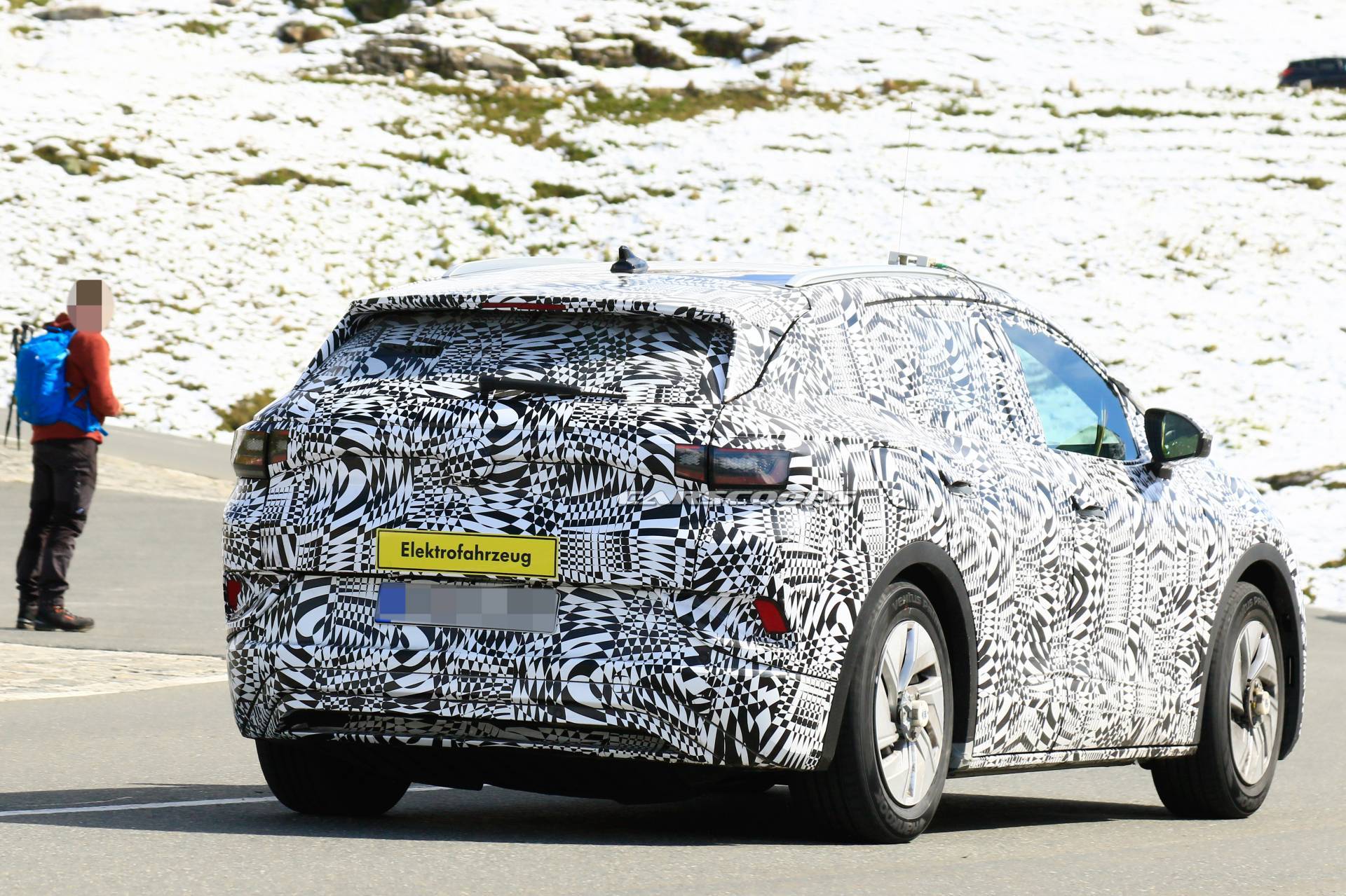 2021 VW ID.4 Compact Electric Crossover Spotted Testing Alongside ID.3 Hatch