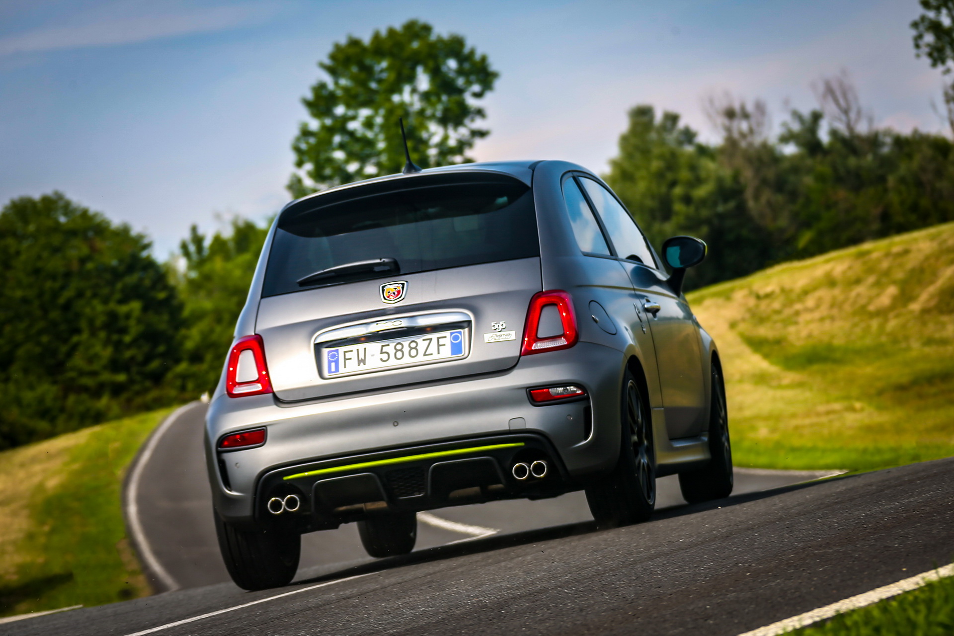 New Abarth 595 Pista Packs 165 PS In A More Focused Chassis