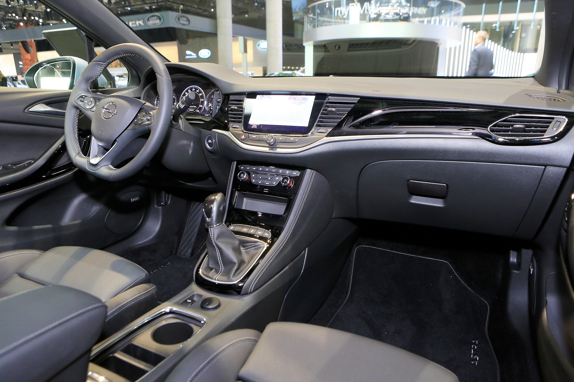 Facelifted 2020 Opel Astra Hatch Goes Back To Where It All Started