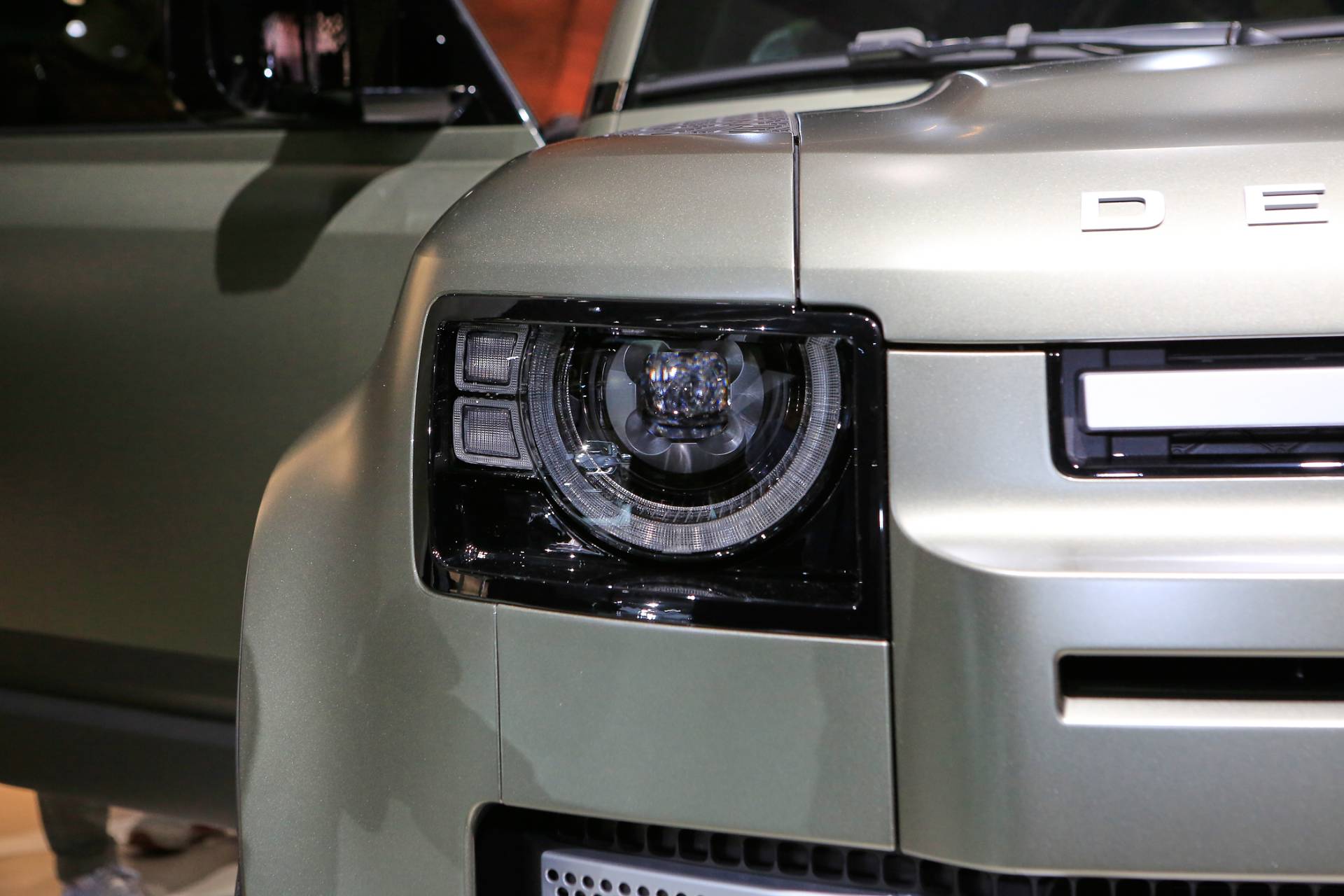 2020 Land Rover Defender Yours From $50,925 In The U.S., £45,240 In Britain