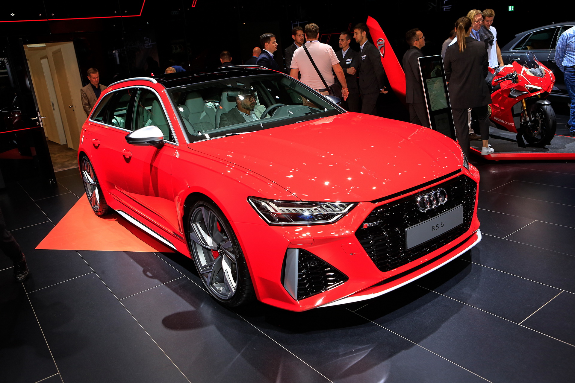 Glossy Red 2020 Audi RS6 Avant Is Frankfurt’s Most Extreme Family Car (And We Love It For That)