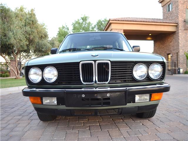 1985 BMW 518i With Reasonably Low Mileage Looks Good But Goes For $22k