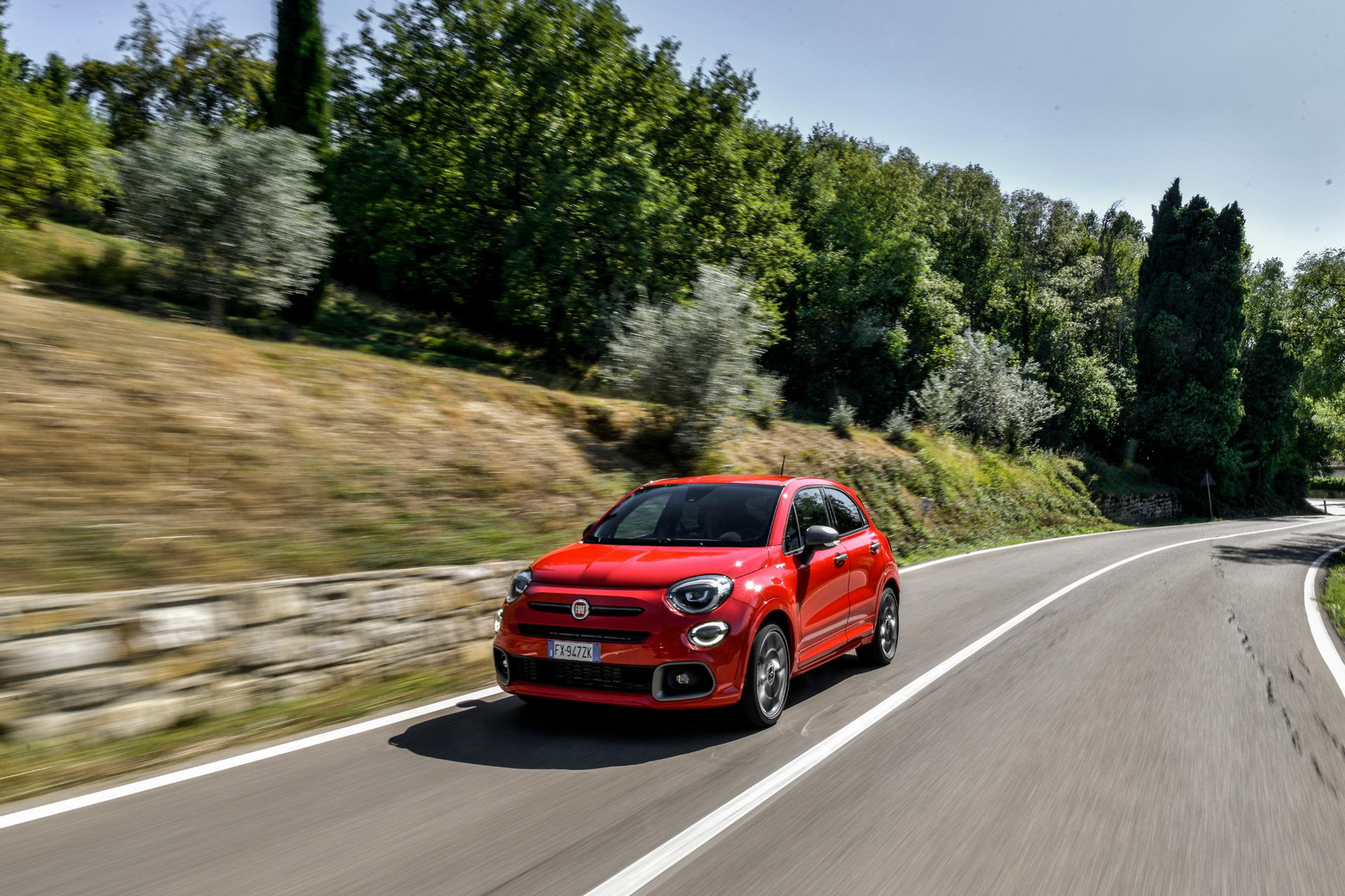 New, Range-Topping Fiat 500X Sport Offers Better Handling And Sharper Looks