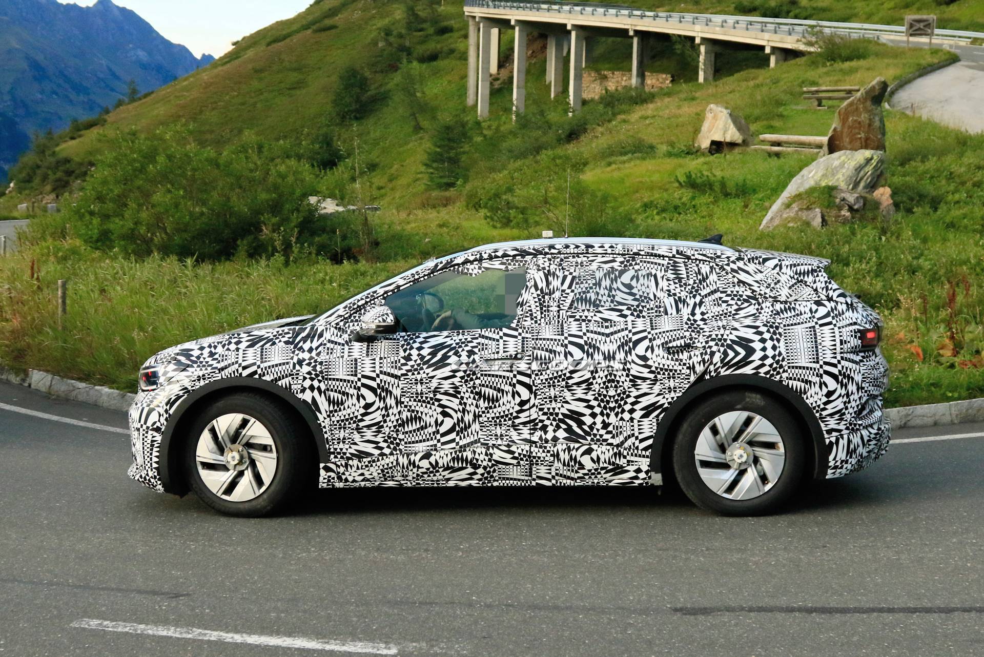 2021 VW ID.4 Compact Electric Crossover Spotted Testing Alongside ID.3 Hatch