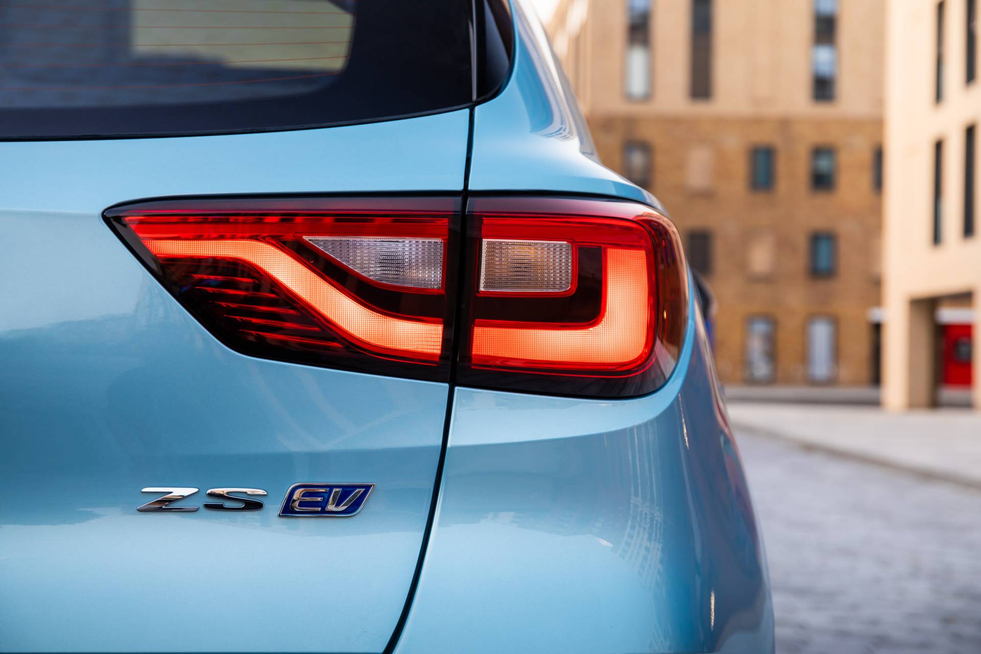 MG Racks Up 2,000 Orders For ZS EV, Extends Discounts To Next 1,000 Buyers