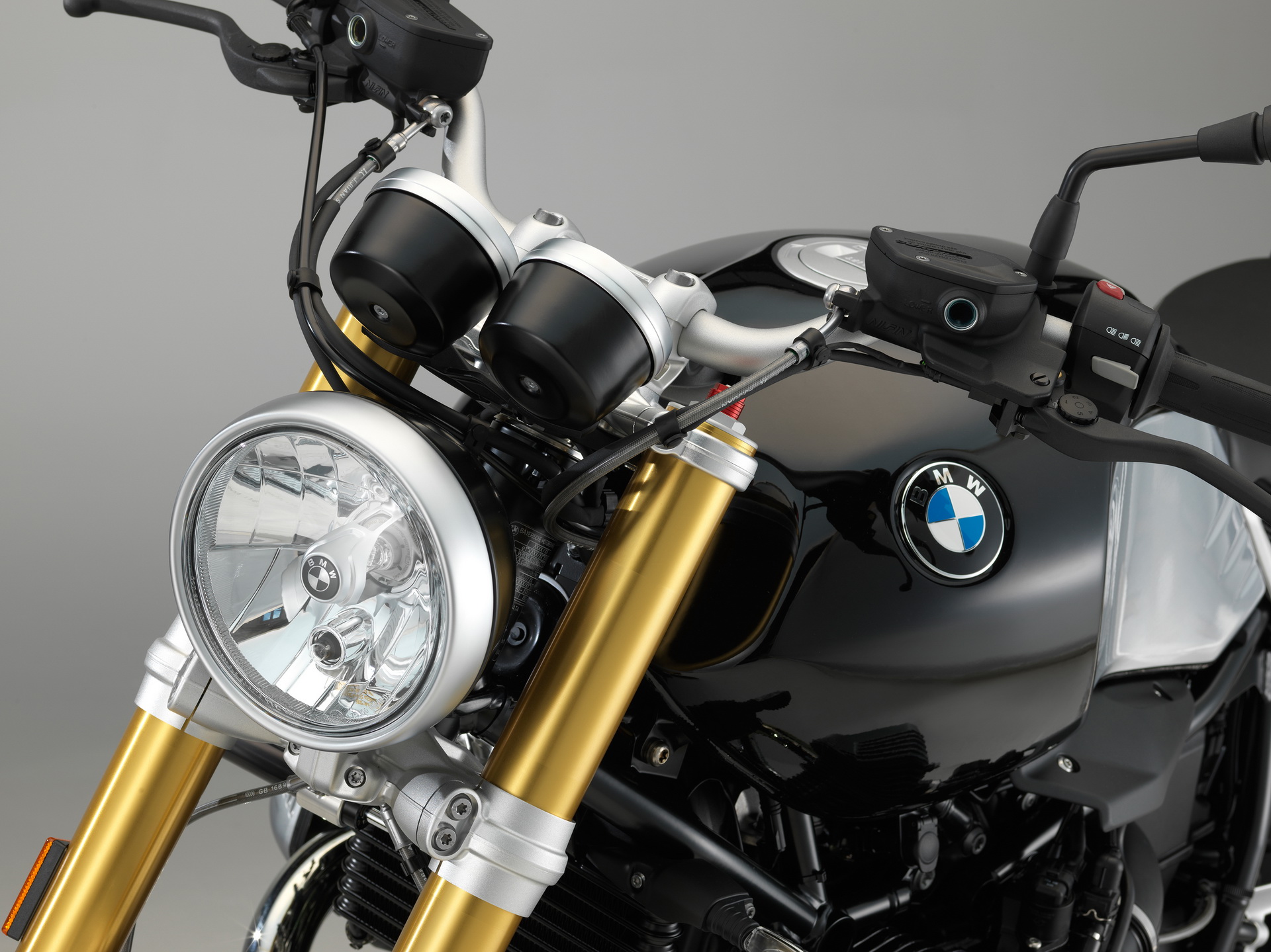 BMW Rides Into Frankfurt With Bevy Of Bikes, Including Electric Vision DC Roadster Concept
