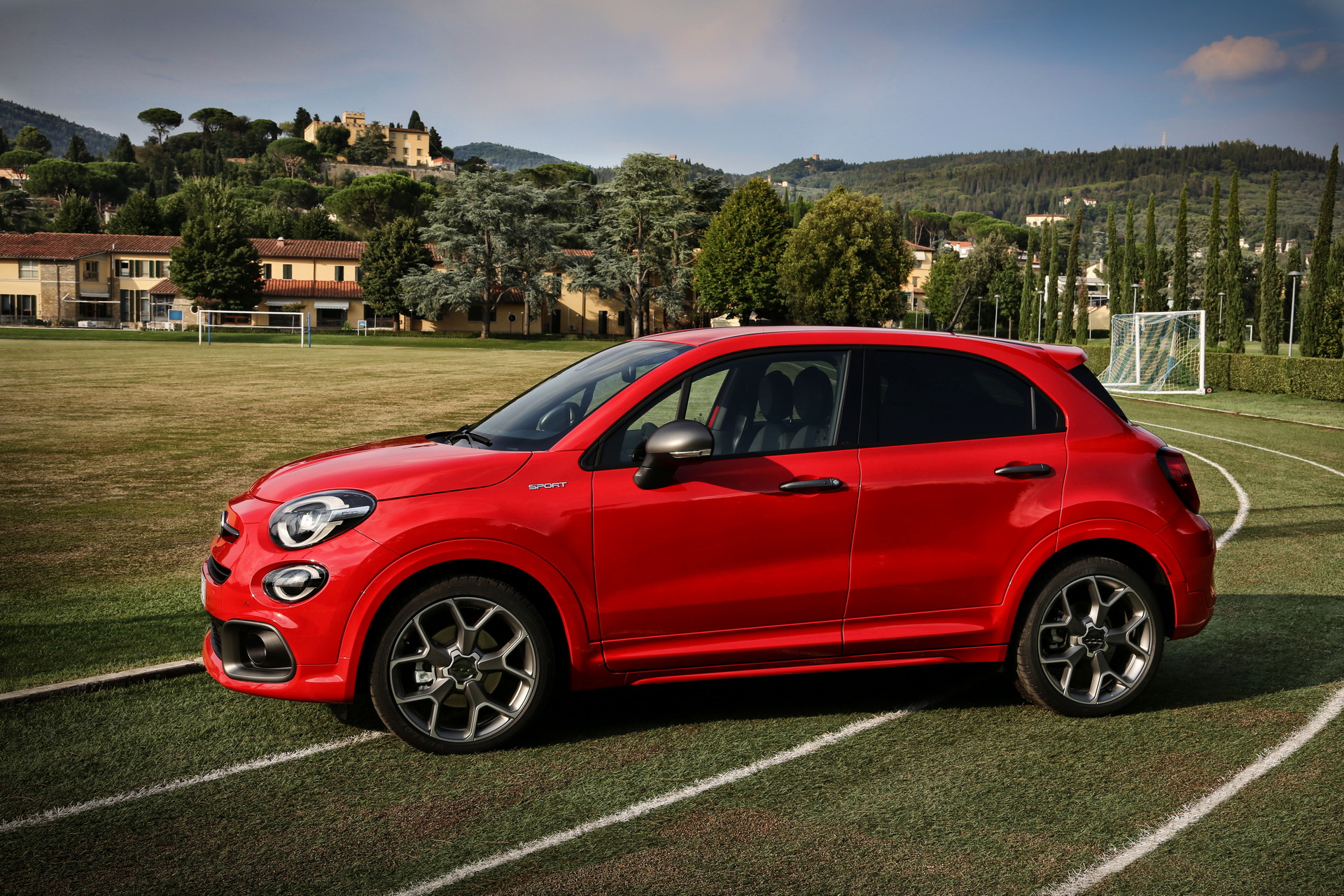 New, Range-Topping Fiat 500X Sport Offers Better Handling And Sharper Looks