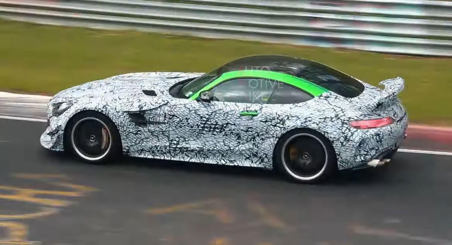 2020 Mercedes-AMG GT R Black Series Promises To Be One Wild Track-Focused Beast