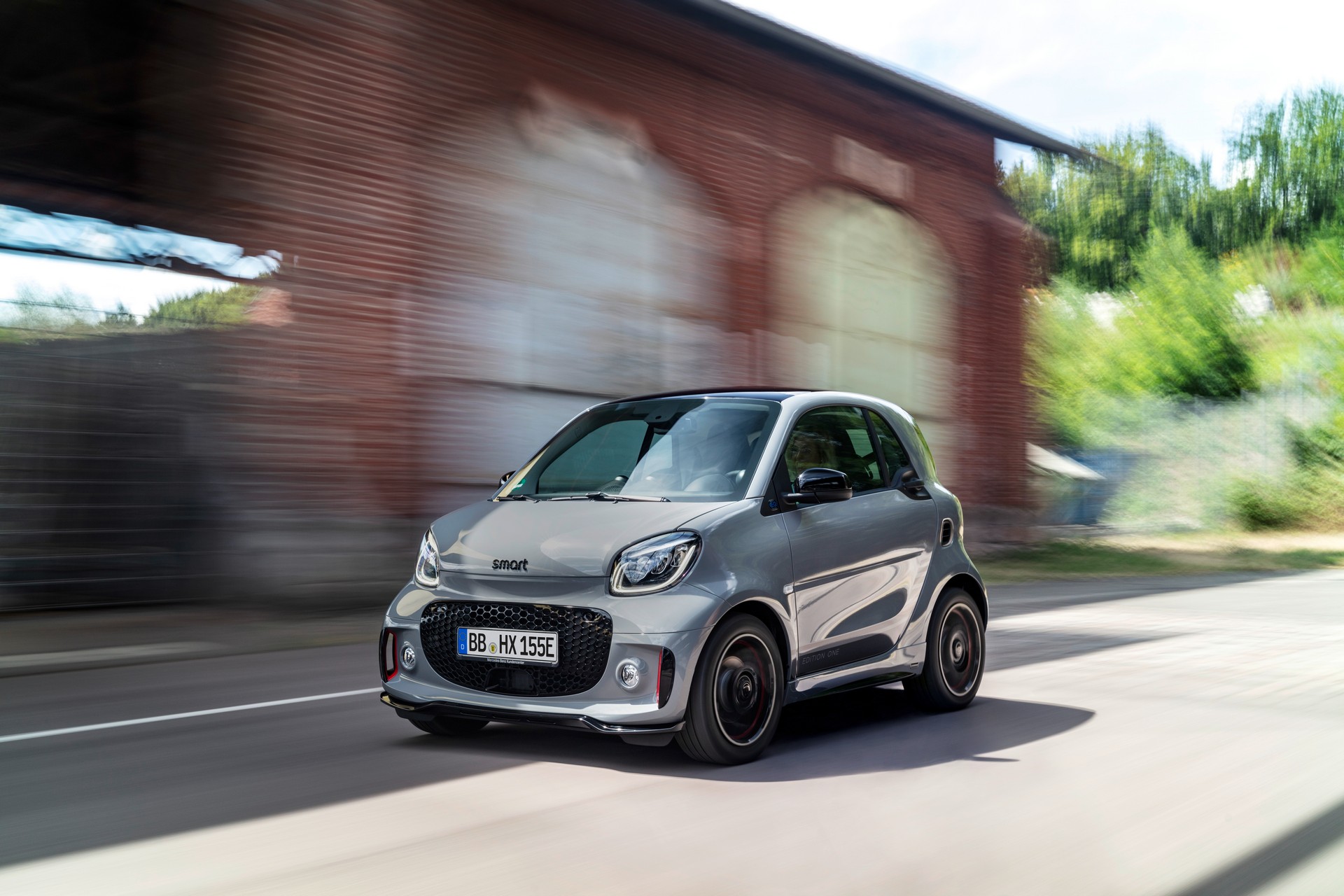 2020 Smart EQ ForTwo And ForFour Revealed With New Looks, Same Dismal Powertrain