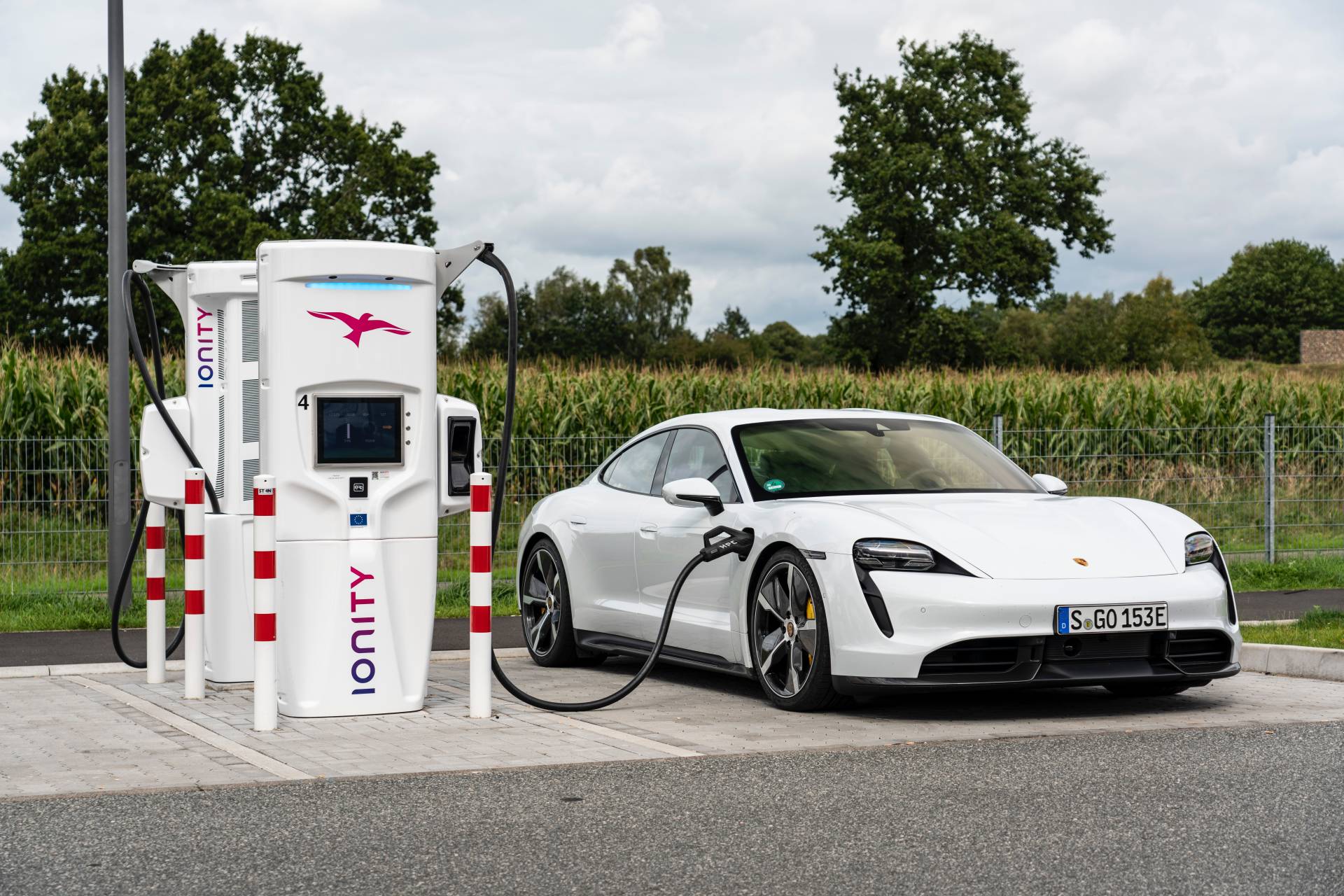 Forget About The Nürburgring – The 2020 Porsche Taycan Looks Best In Its Natural Habitat