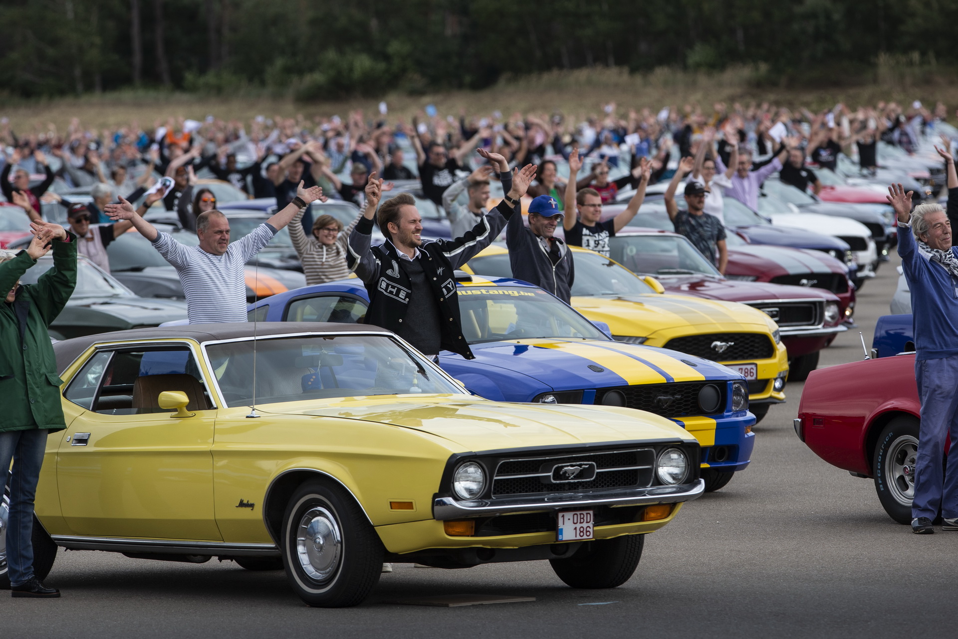 Largest Ford Mustang Gathering Ever Enters Record Books With 1,326 Vehicles