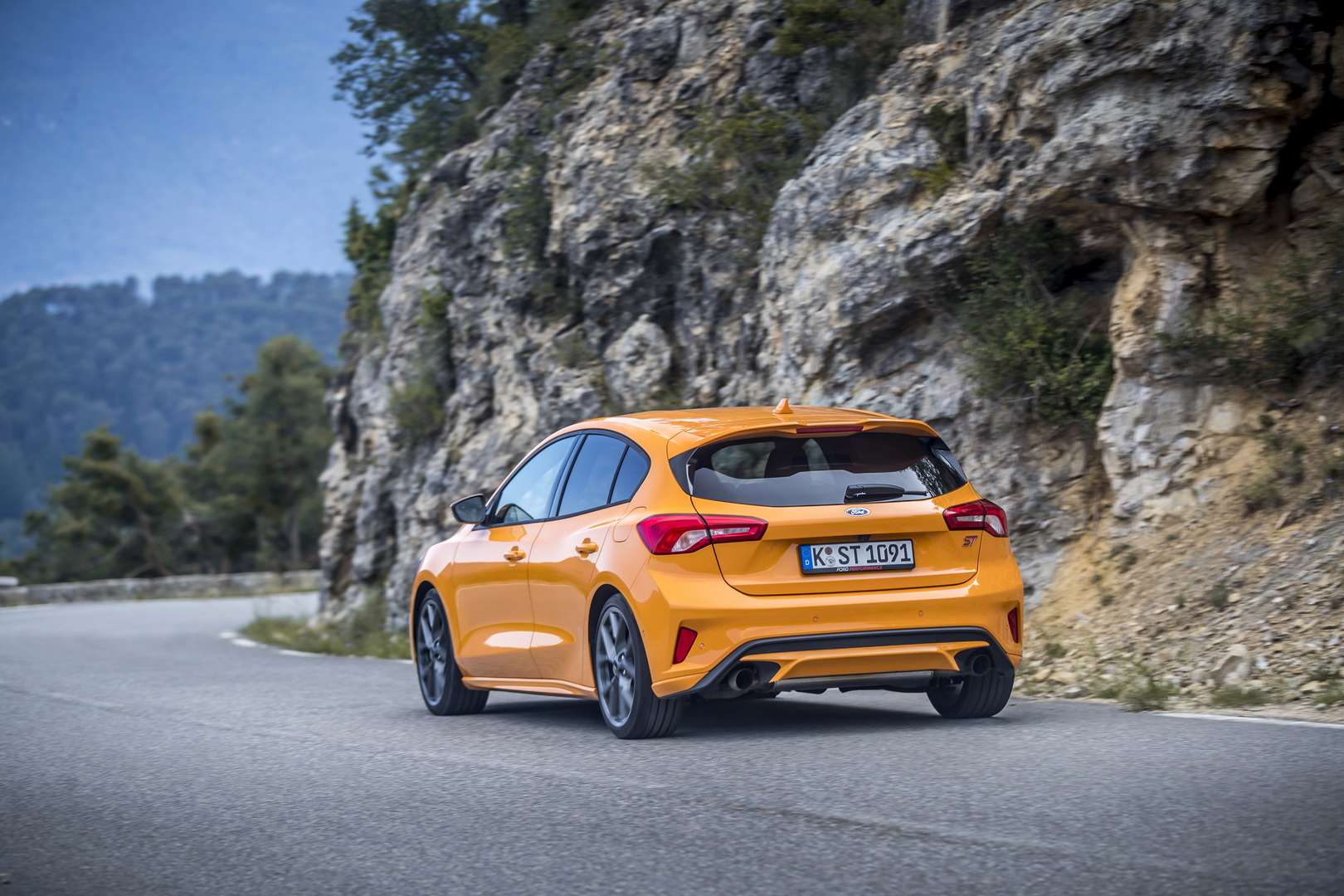 2020 Ford Focus ST Heads Down Under With 276 HP Petrol Four, AUD $44,690 Starting Price