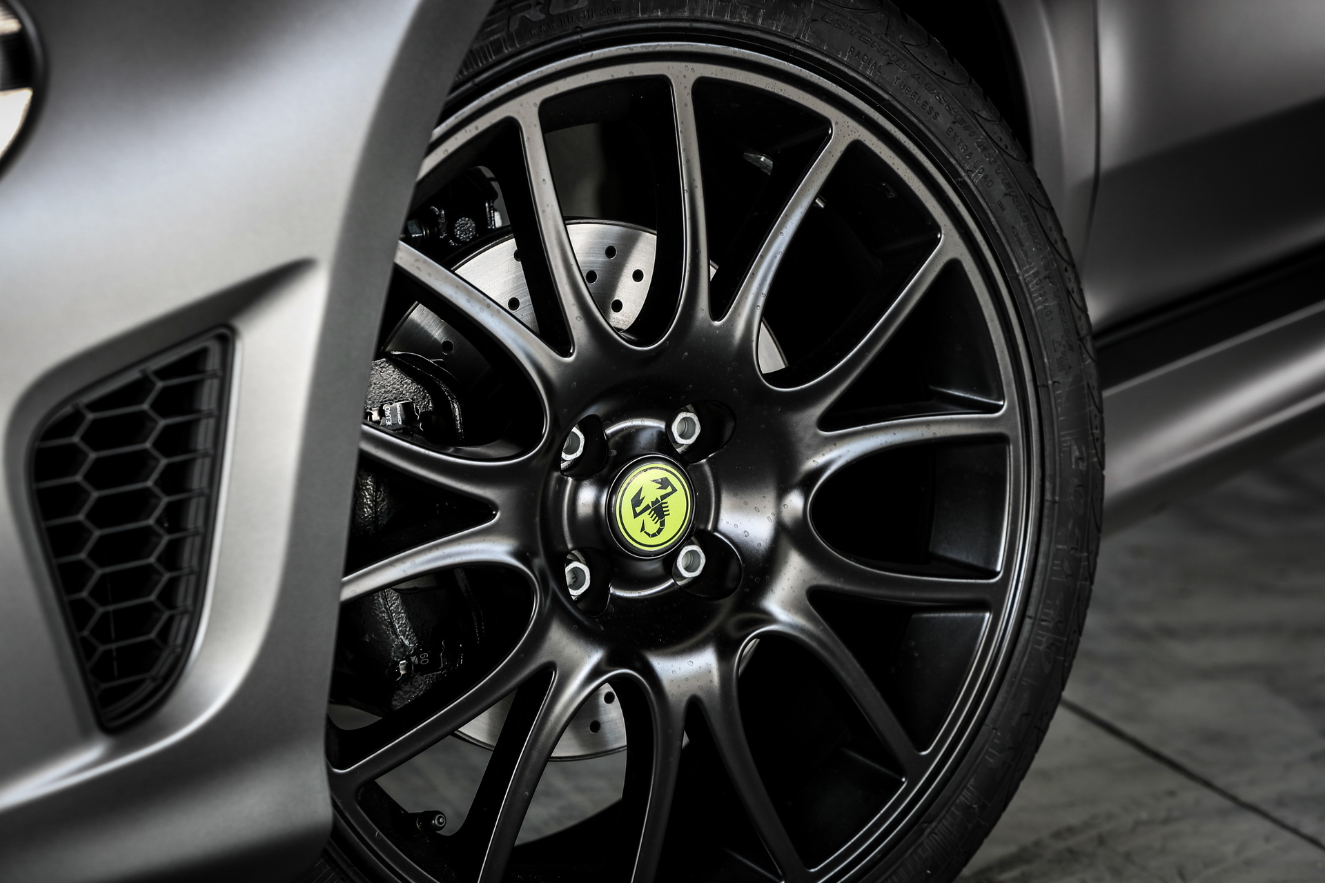 New Abarth 595 Pista Packs 165 PS In A More Focused Chassis