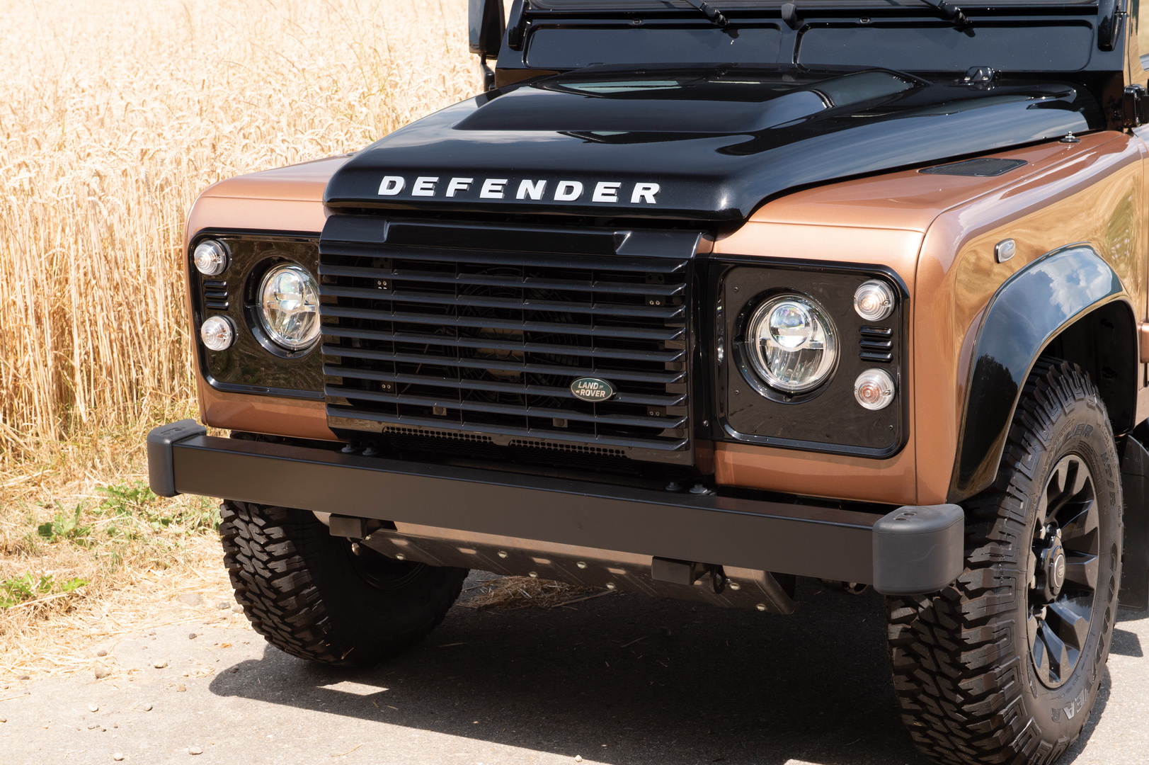 This Brand New 2016 Defender 90 Autobiography Or The Truly New 2020 Defender?