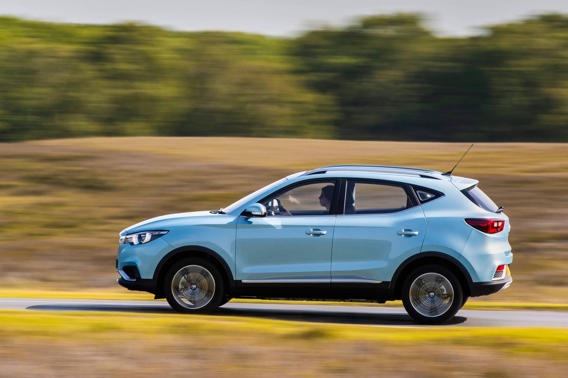 MG Racks Up 2,000 Orders For ZS EV, Extends Discounts To Next 1,000 Buyers