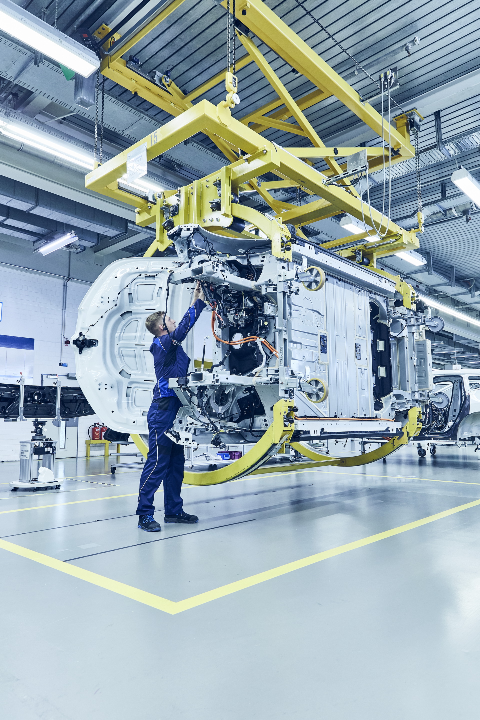 BMW Says It Expects Global Car Market To Recover From Slump