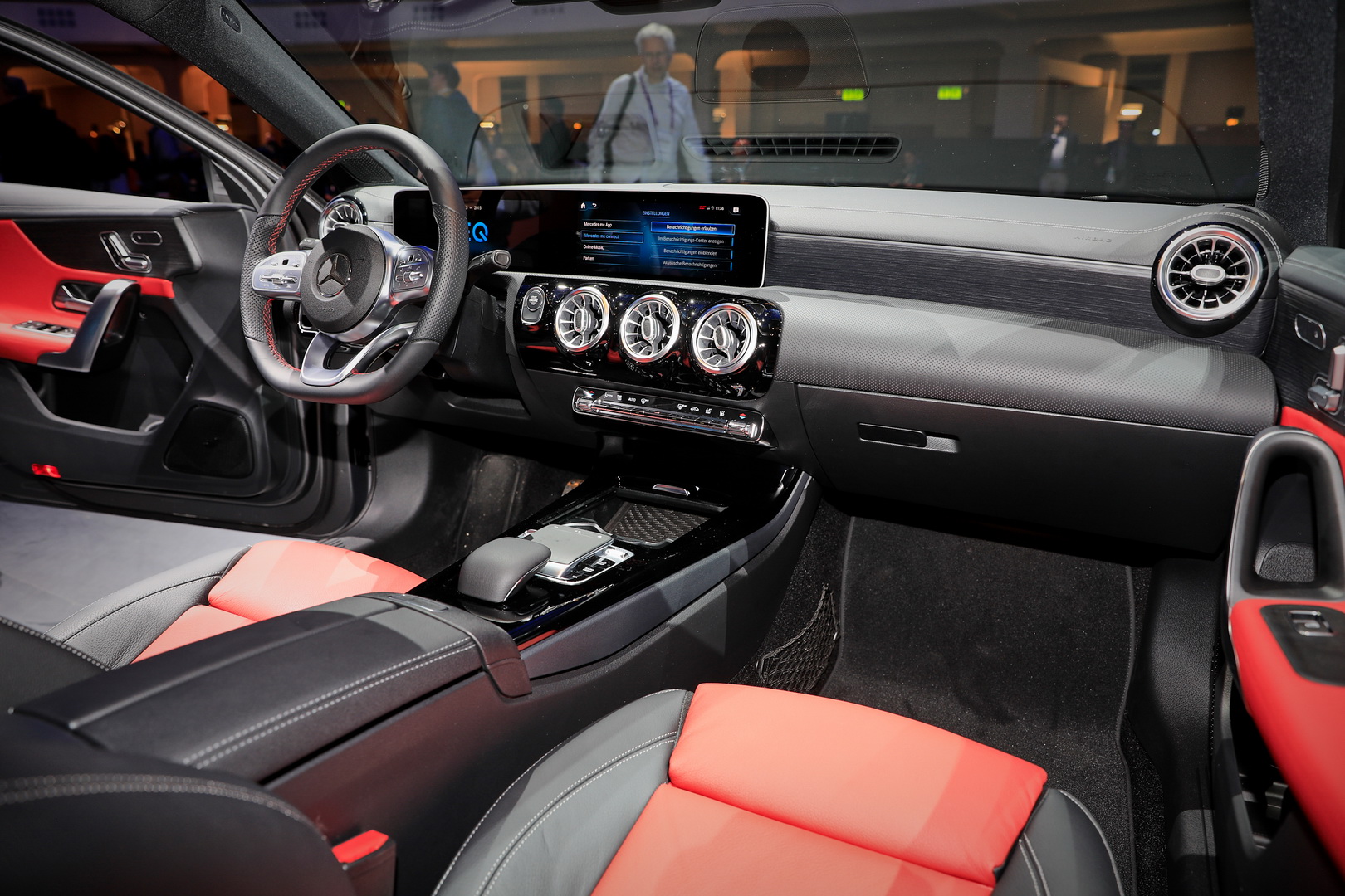 2020 Mercedes-Benz A250e And B250e Plug Into The Heart Of The Compact Segment