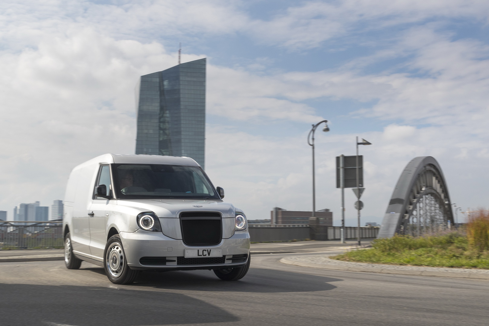 Geely-Owned LEVC’s New Range-Extender Commercial Van Shows Its Face In Frankfurt